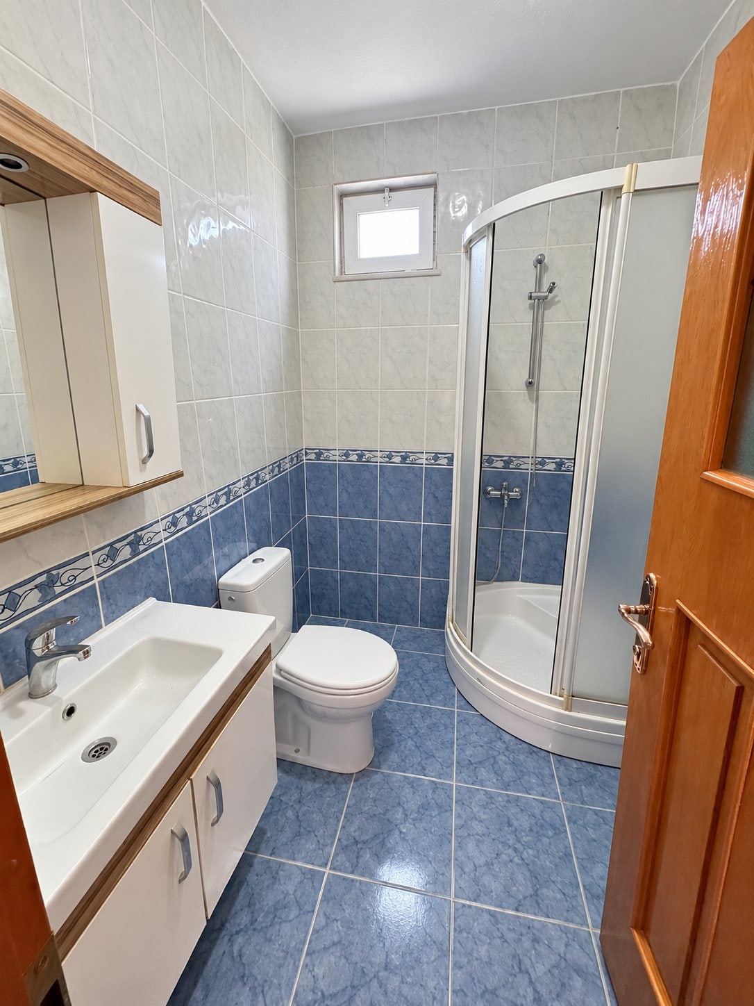 Satılık Daire Siyahser Mahallesinde 3+1 165m2 Ara Kat — fotoğraf 16