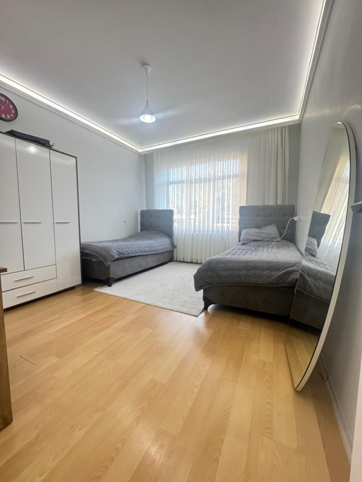 Satılık Larende Merkezde 2 Katlı 2+1 130m2 Kombili Bahçeli Bina — fotoğraf 6