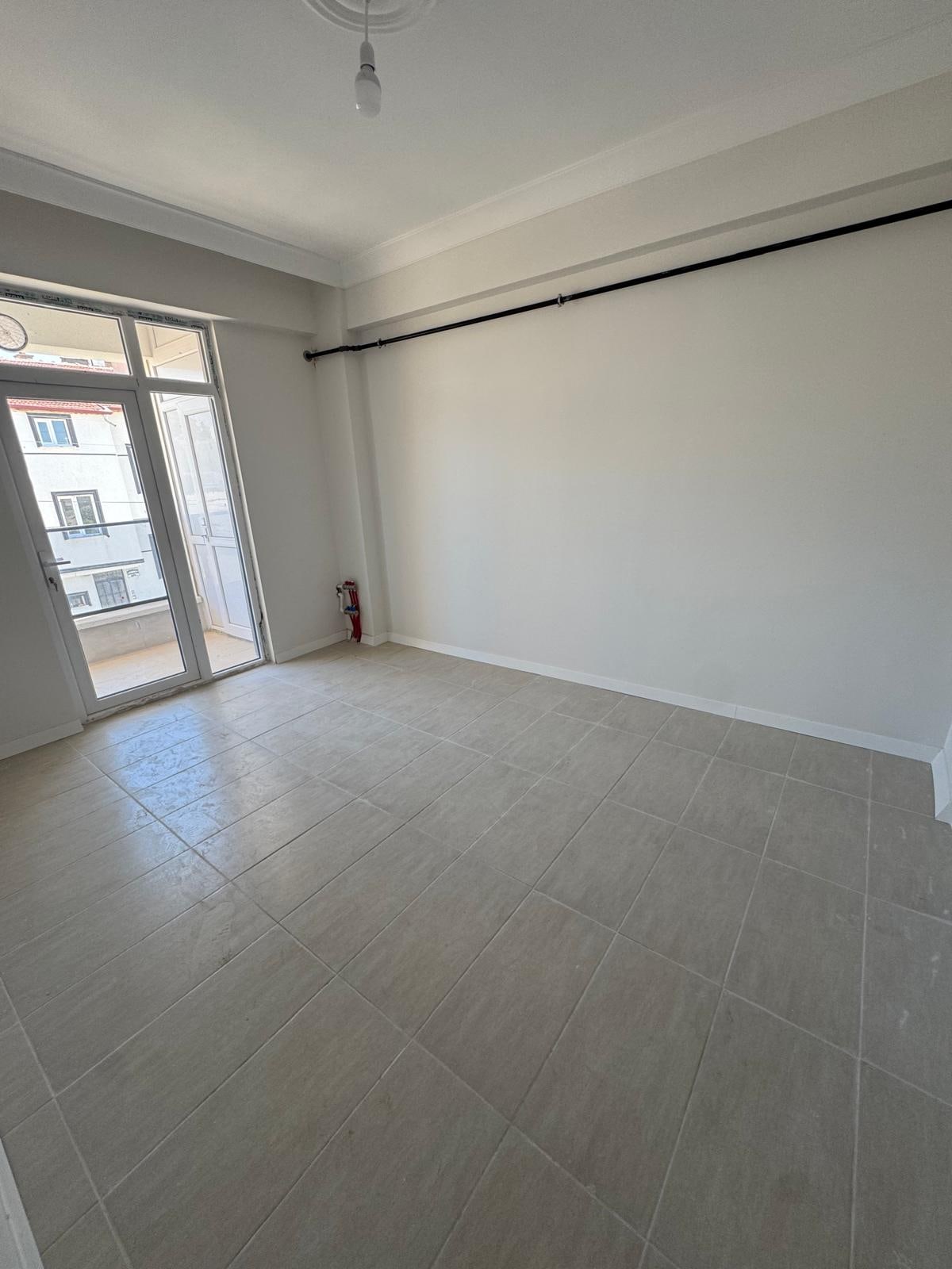 Satılık 1+1 Sıfır Apart Şeyh Edebali Mahallesinde 2 Katlı Binanın 2.katında — fotoğraf 5