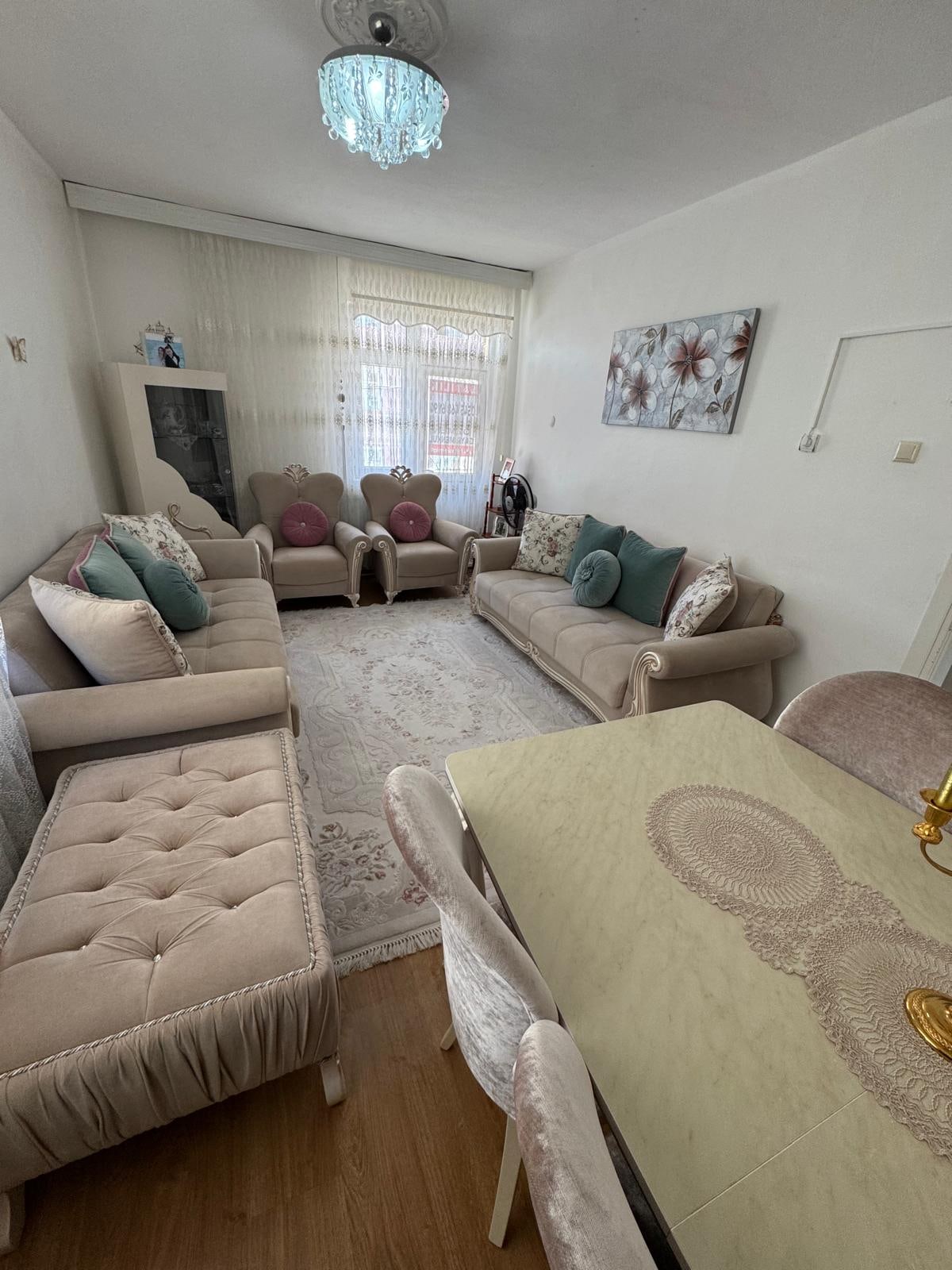 Ahmet Yesevi'de Satılık 2+1 Daire 100m² Site İçi Aydınlık Kombili Balkonlu — fotoğraf 8