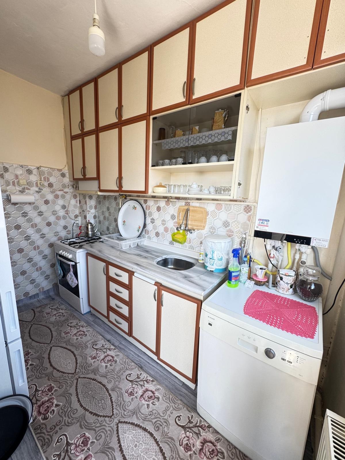 Satılık Daire Ahmet Yesevi Mahallesinde Bifa Sitesinde