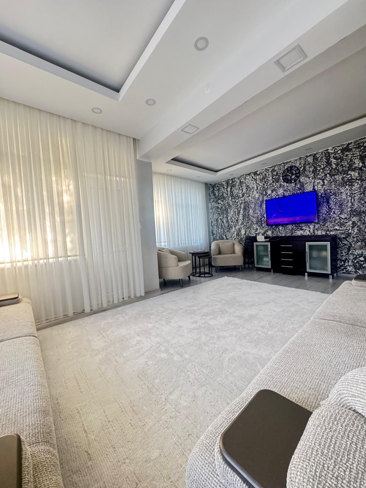 Satılık Larende Merkezde 2 Katlı 2+1 130m2 Kombili Bahçeli Bina — fotoğraf 12