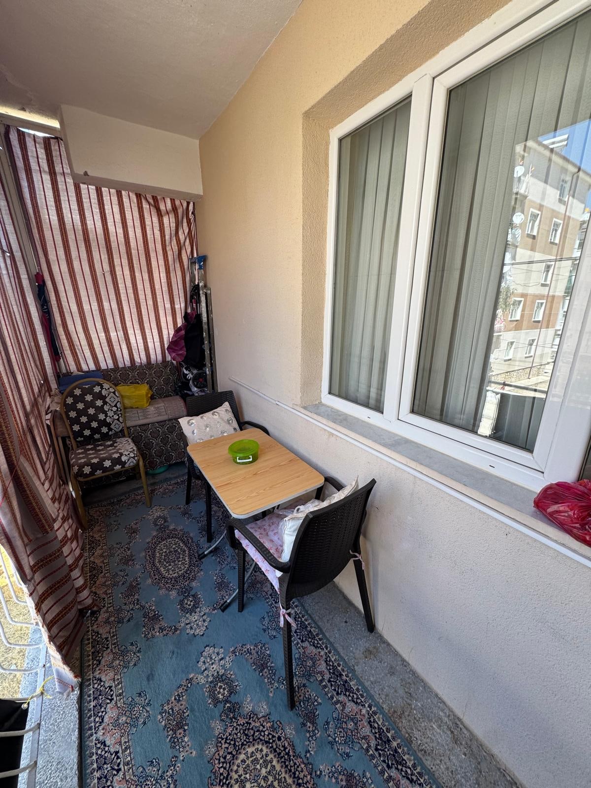 Ahmet Yesevi'de Satılık 2+1 Daire 100m² Site İçi Aydınlık Kombili Balkonlu — fotoğraf 3