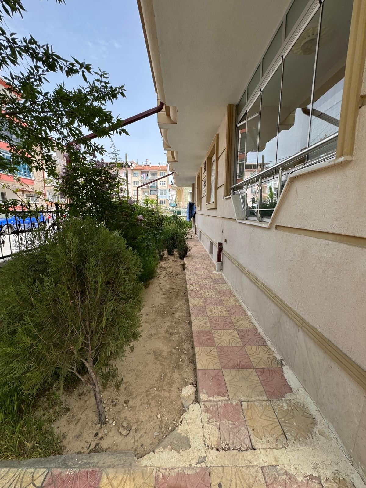 Satılık 5+2 Dubleks Daire Ali Şahane Mahallesinde Çarşı Merkeze Yakın — fotoğraf 2