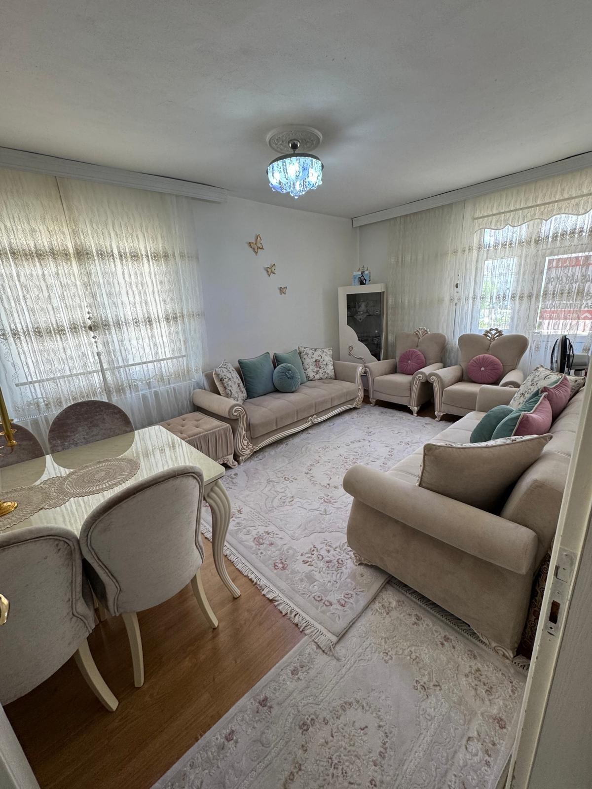 Ahmet Yesevi'de Satılık 2+1 Daire 100m² Site İçi Aydınlık Kombili Balkonlu — fotoğraf 11