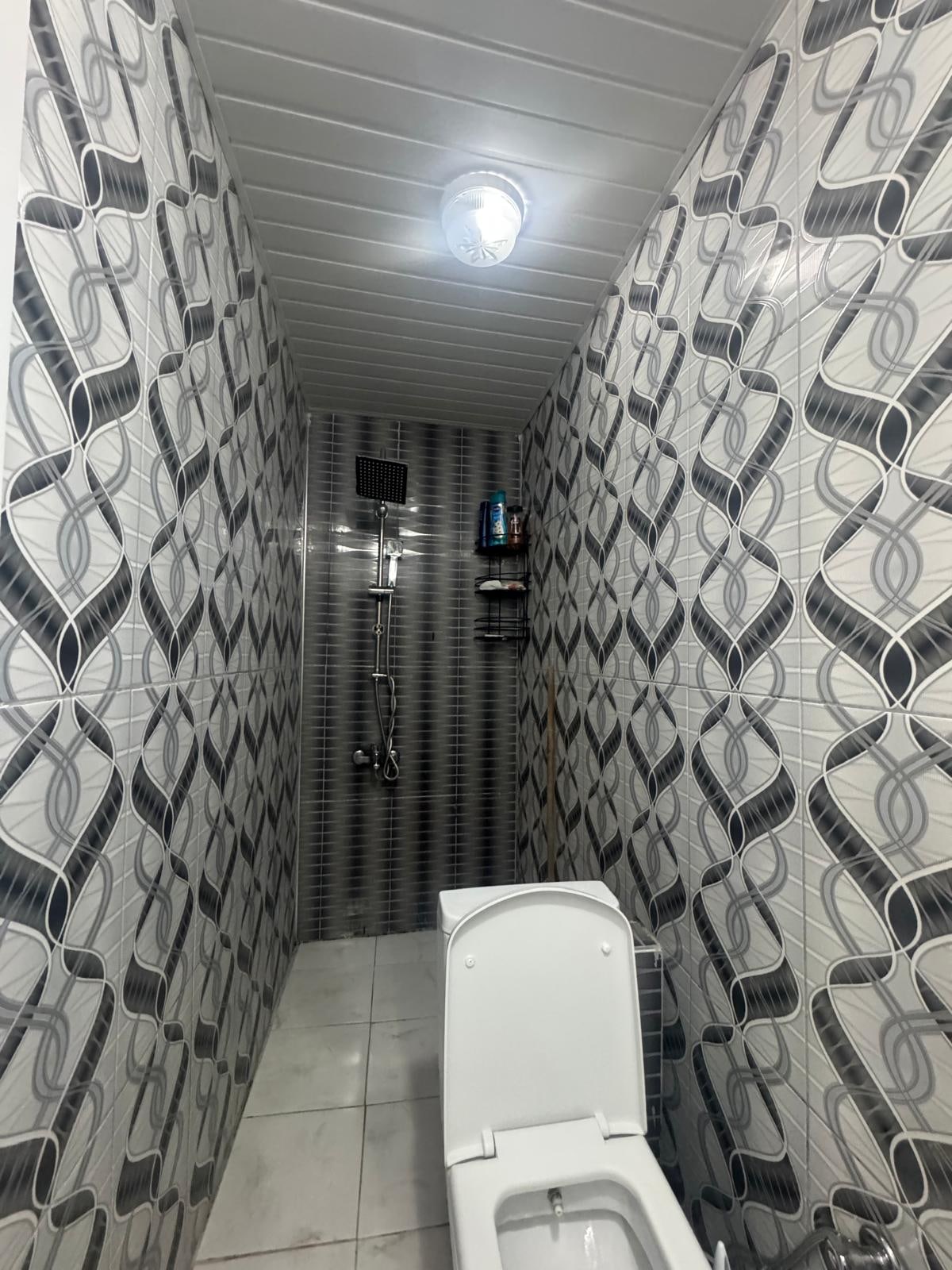 Satılık Larende Merkezde 2 Katlı 2+1 130m2 Kombili Bahçeli Bina — fotoğraf 7