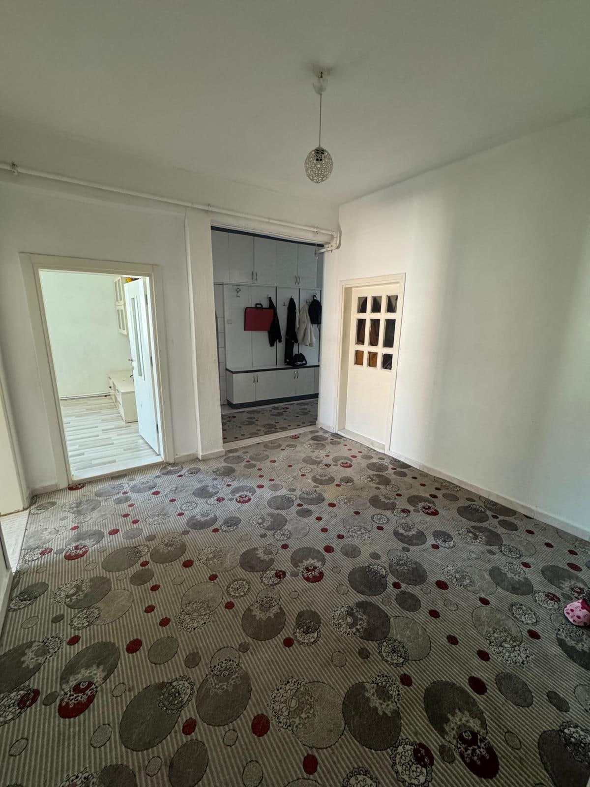 Satılık Daire Tapduk Emre Mahallesinde 3+1 140m2 Ara Kat Asansörlü — fotoğraf 13
