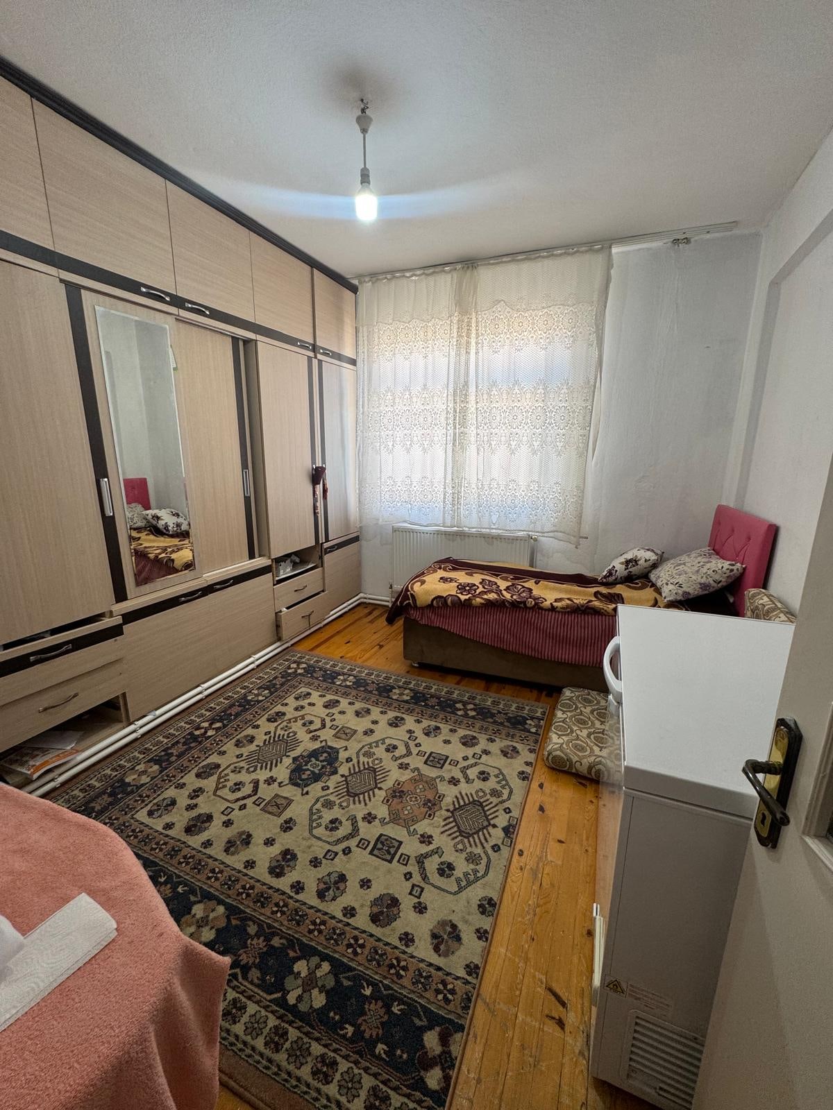 Satılık Daire Tapduk Emre Mahallesinde 3+1 140m2 Ara Kat Asansörlü — fotoğraf 9
