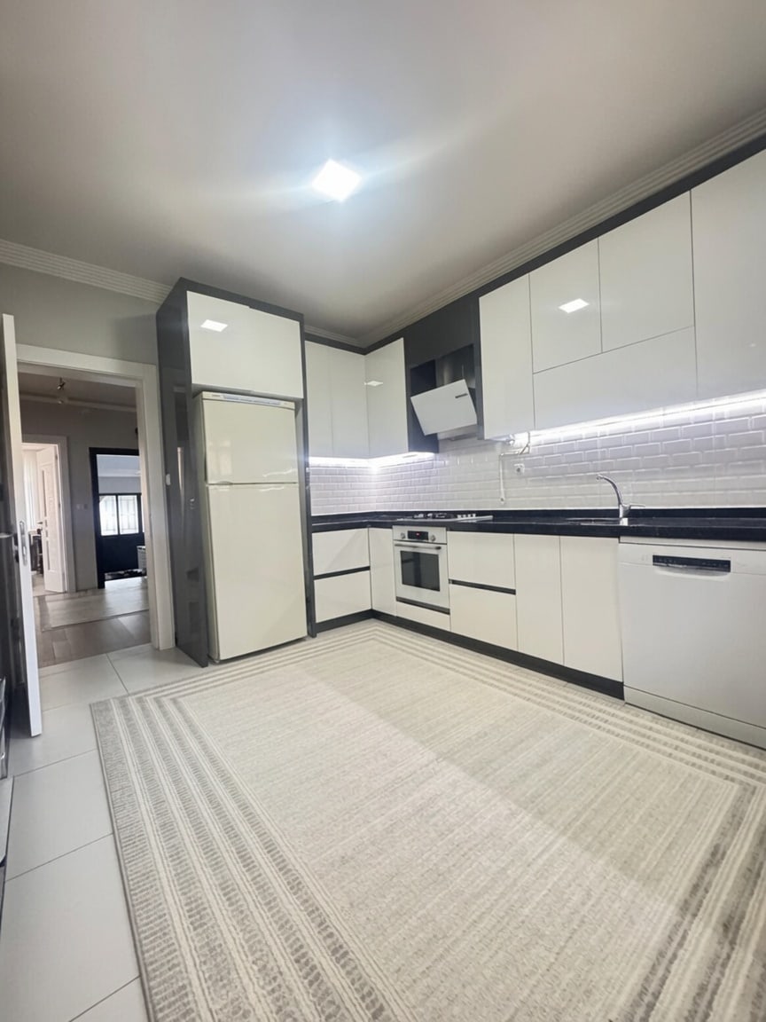 Satılık Larende Merkezde 2 Katlı 2+1 130m2 Kombili Bahçeli Bina — fotoğraf 19