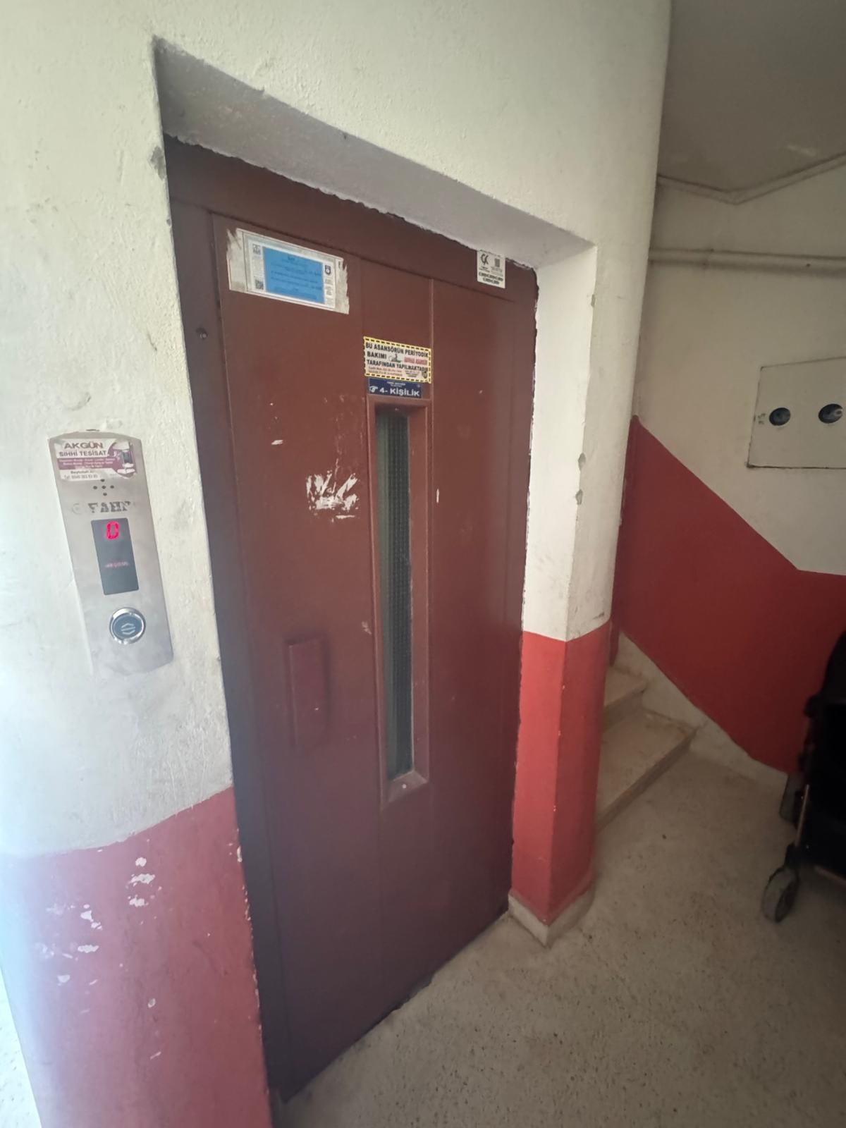 Satılık Daire Tapduk Emre Mahallesinde 3+1 140m2 Ara Kat Asansörlü — fotoğraf 10