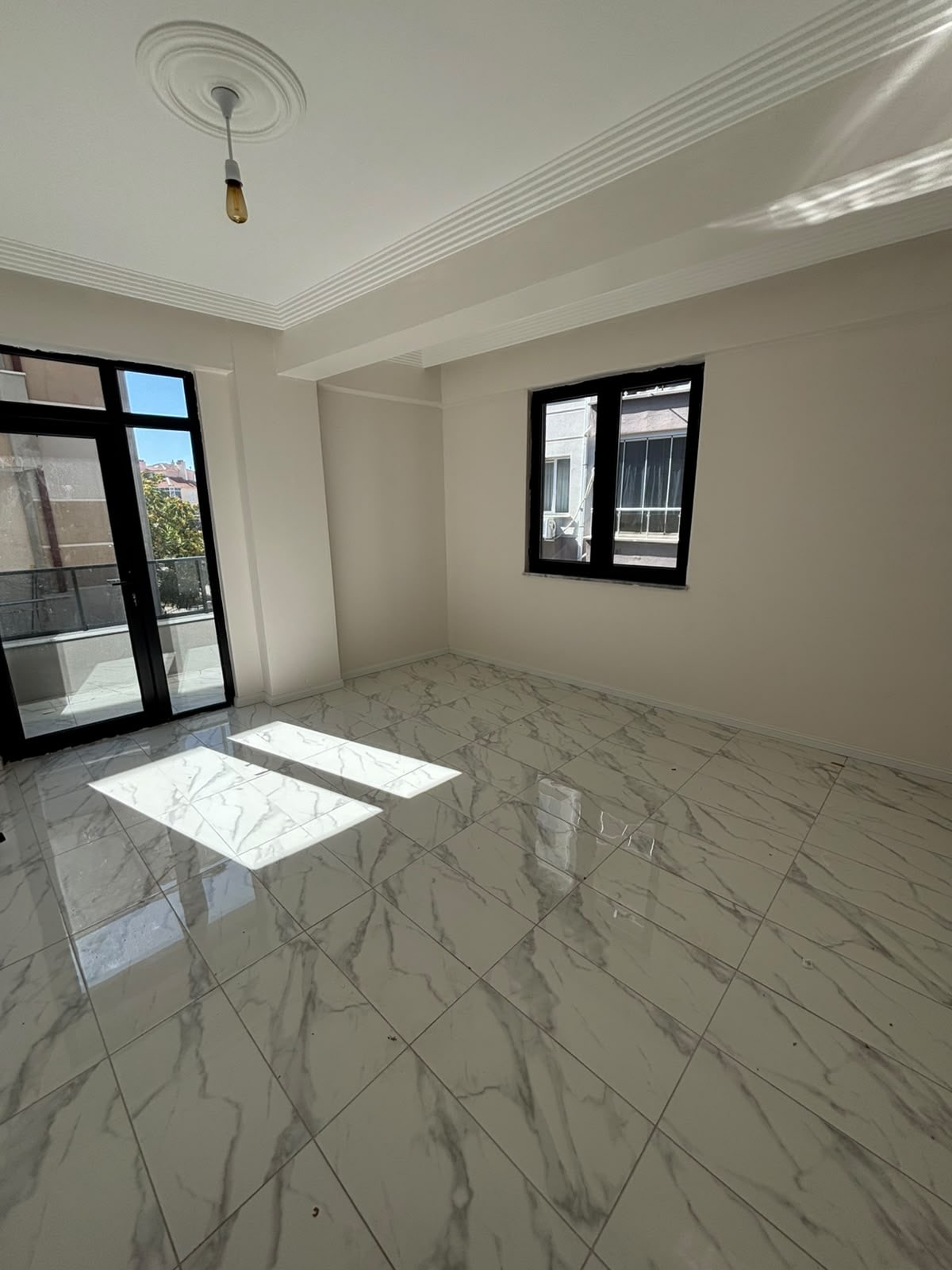 Emlaknomi'den Zembilli Mahallesinde Kiralık Amerikan Mutfak 2+1 Sıfır Daire — görsel 2