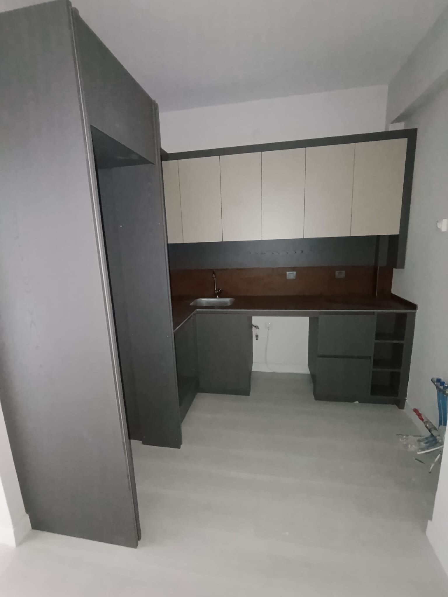 Karaman Merkez Hamidiye Mah.2.organize Yolu 1+1 Sıfır Arakat Ayrı Mutfaklı Yerden Isıtma Balkon Var 2 Asansörlü — görsel 3