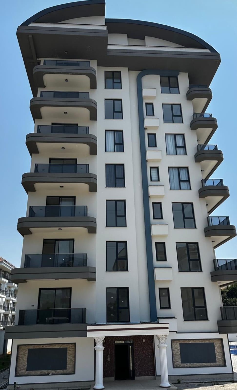 Alanaya Demirtaş Satılık 1+1 Denize 900 Metre Mesafe Sıfır Arakat Açık Havuz Kapalı Havuz Kamelya Balkon — görsel 5
