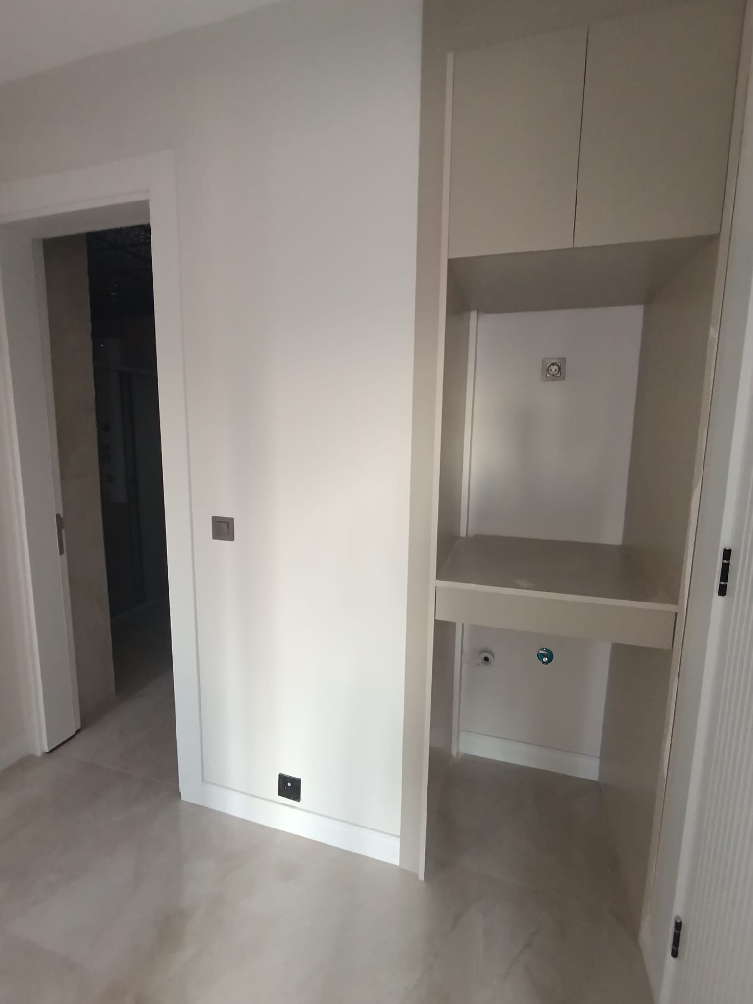 Karaman Merkez Yenişehir Mahallesi Satılık 3+1 Bireysel Garaj Ve Kiler Yerden Isıtma Kızartma Mutfak Mutfak Balkon Camla Kapalı Binada Toplam 3 Daire Var — görsel 24