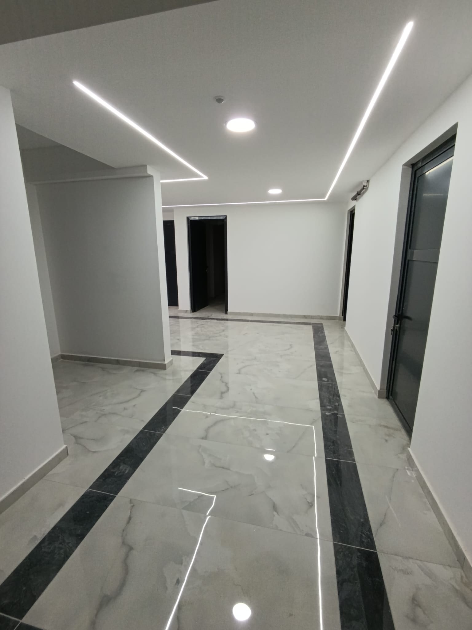 Karaman Merkez Gevherhatun Mah 2+1 Amerikan Mutfak Sıfır Bireysel Garaj Ve Kiler Yerden Isıtma 2 Balkon Balkonlar Camla Kapalı — görsel 2