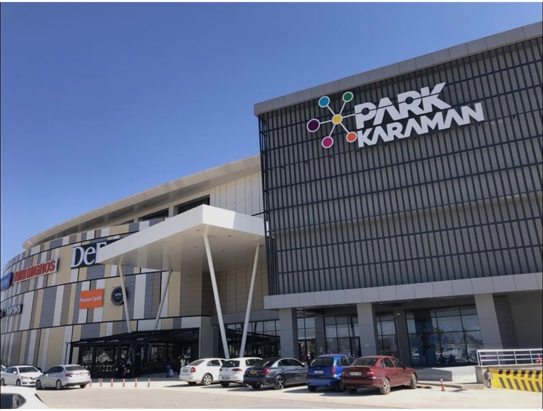 KARAMAN AVM SATILIK 140 METREKARE DÜKKAN ŞU AN BOŞ OLUP KURUMSAL KİRACIYA VERİLECEKTİR