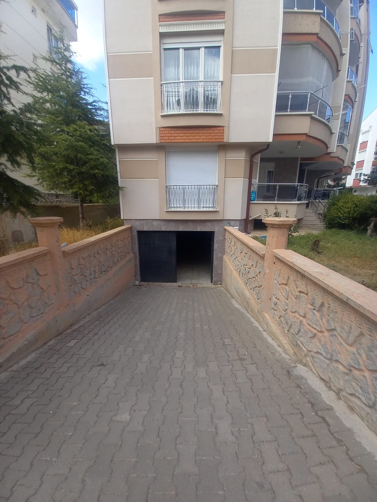 Karaman Merkez Hacıcelal Mahallesi 3+1 Giriş Kat 12 Yıllık Müstakil Girişli Ortak Kullanım Garaj Bireysel Kiler — görsel 18