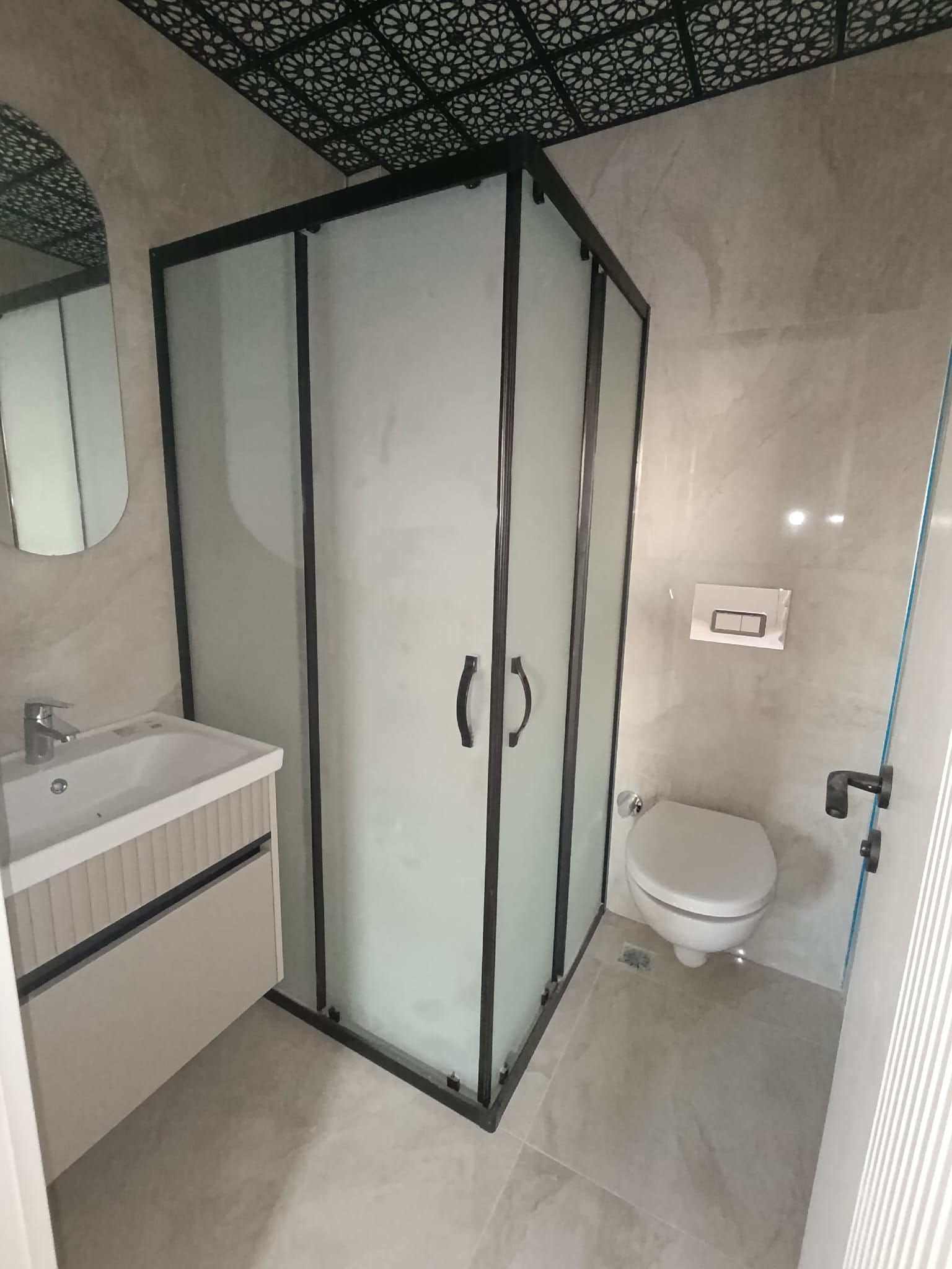 Karaman Merkez Yenişehir Mahallesi Satılık 3+1 Bireysel Garaj Ve Kiler Yerden Isıtma Kızartma Mutfak Mutfak Balkon Camla Kapalı Binada Toplam 3 Daire Var — görsel 26
