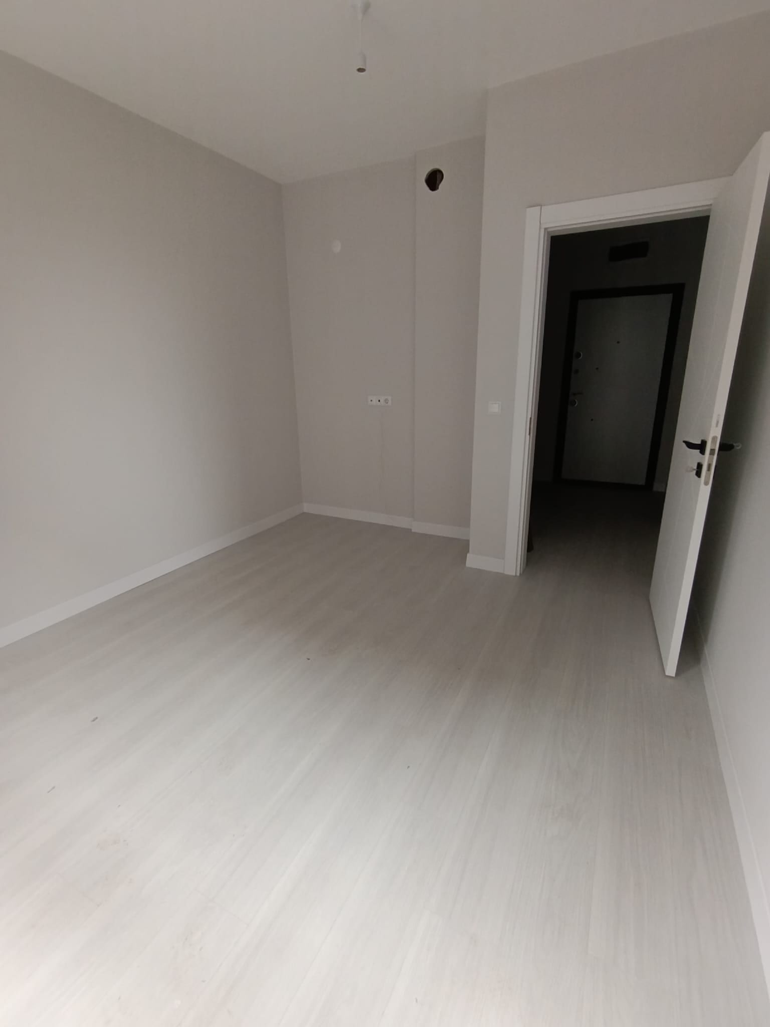 Karaman Merkez Hamidiye Mah.2.organize Yolu 1+1 Sıfır Arakat Ayrı Mutfaklı Yerden Isıtma Balkon Var 2 Asansörlü — görsel 17