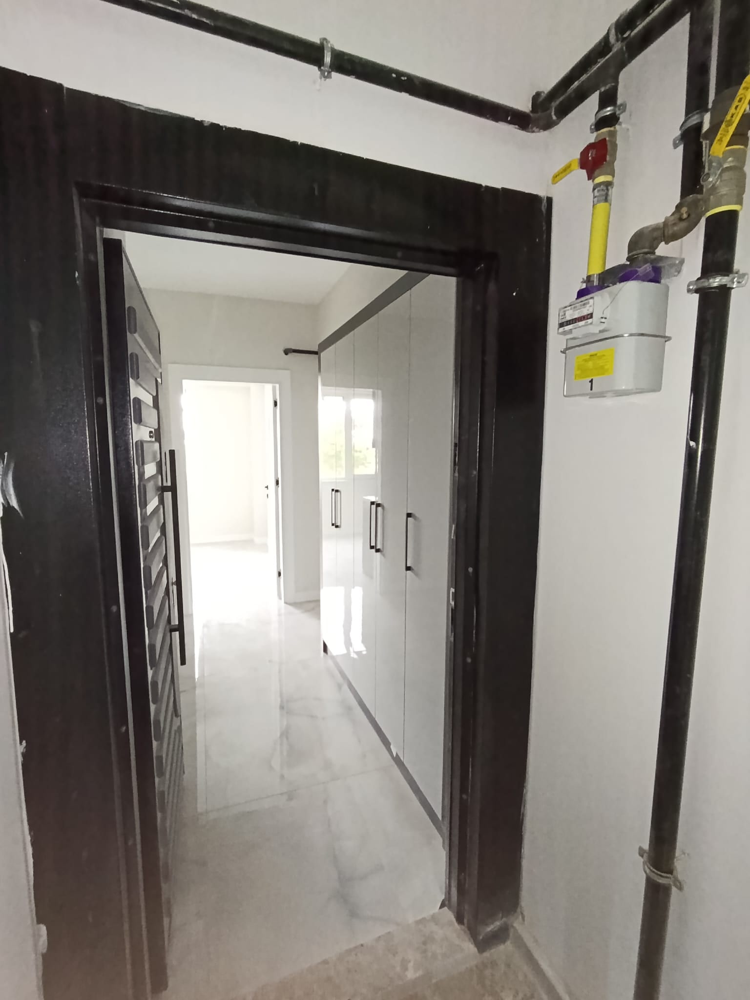 Karaman Merkez Gevherhatun Mah 2+1 Amerikan Mutfak Sıfır Bireysel Garaj Ve Kiler Yerden Isıtma 2 Balkon Balkonlar Camla Kapalı — görsel 6