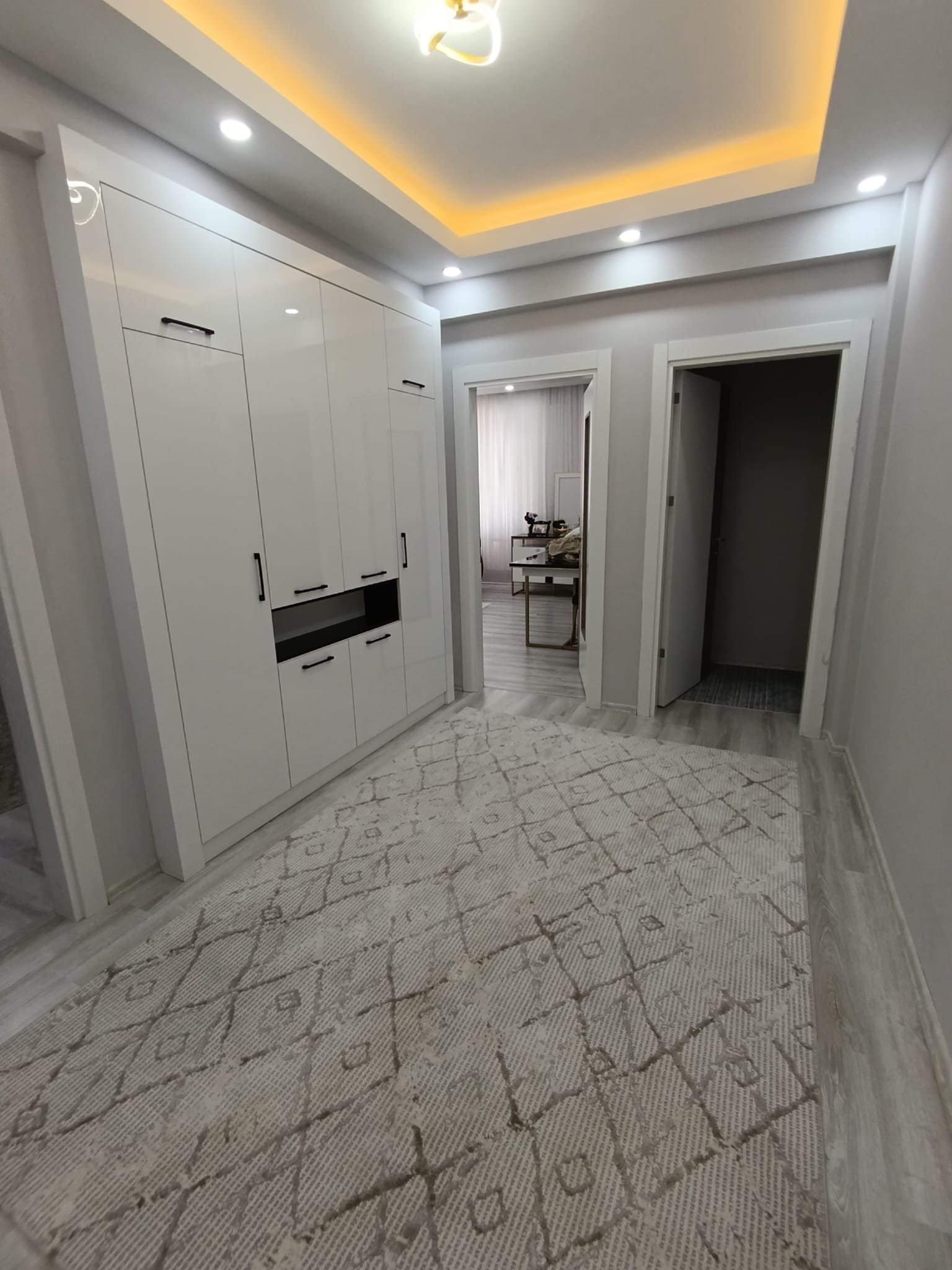Karaman Merkez Yenişehir Mahallesi 3+1 Site İçerisinde Açık Ve Kapalı Otopark Çocuk Oyun Alanı Kiler Mevcut Geniş Balkon — görsel 13