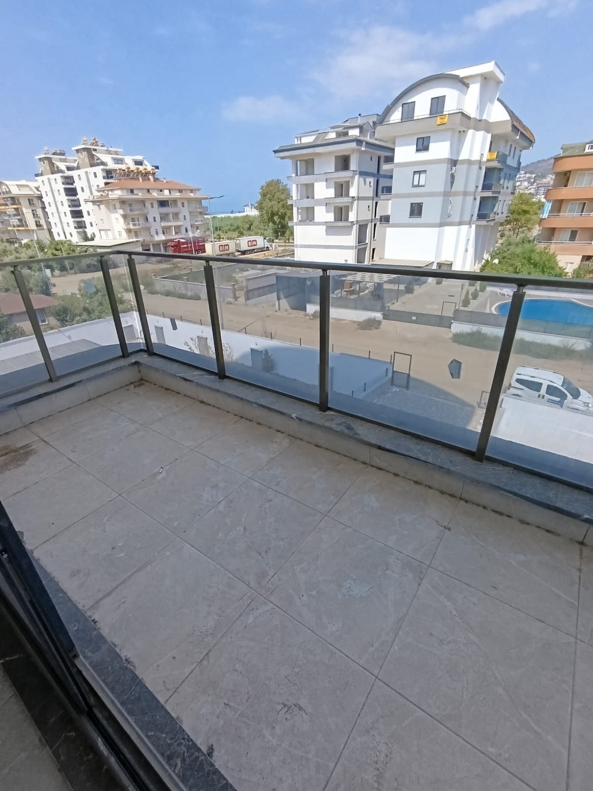 Alanaya Demirtaş Satılık 1+1 Denize 900 Metre Mesafe Sıfır Arakat Açık Havuz Kapalı Havuz Kamelya Balkon — görsel 11
