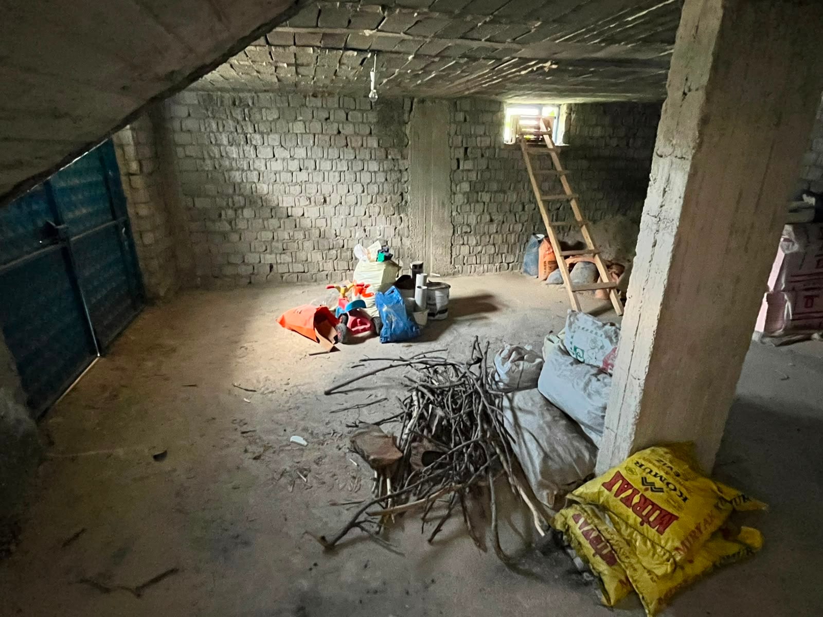 Satılık Fatih 3+1 140m² Bahçeli Müstakil Ev 500m² Arsa İçinde — görsel 24