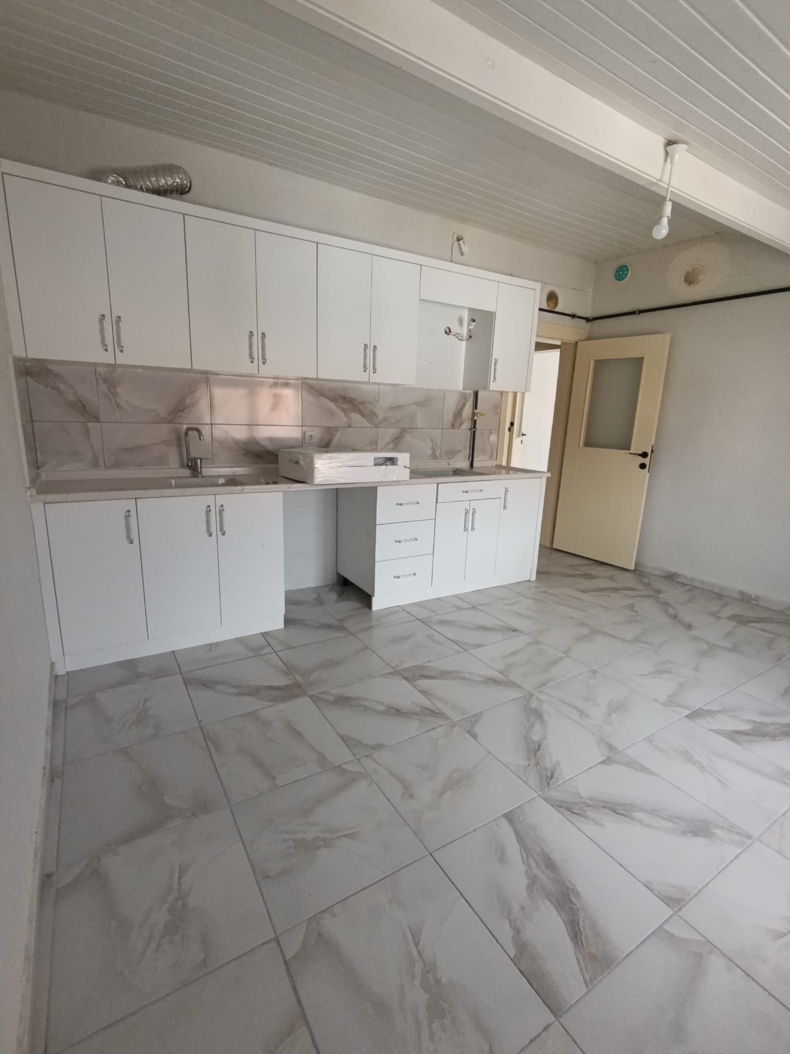 Karaman Merkez Mümine Hatun Mah Kiralık 2+1 Teras Kat Bakımlı — görsel 2