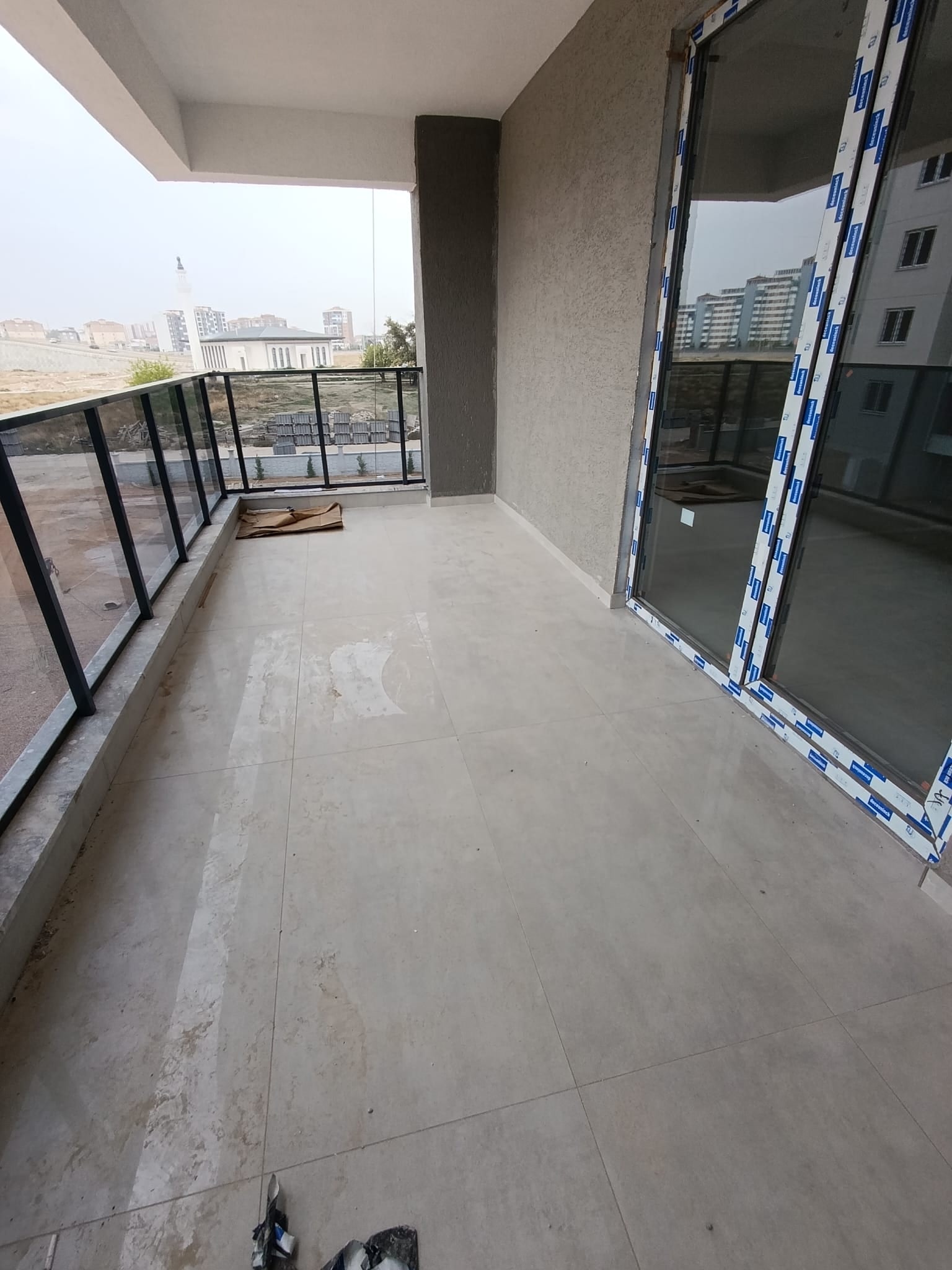 Karaman Merkez Yenişehir Mah 3+1 Sıfır Arakat Güney Doğu Cephe Site İçerisinde Ebeveyn Banyo Giyinme Odası Kiler Girişte Rüzgarlık — görsel 16