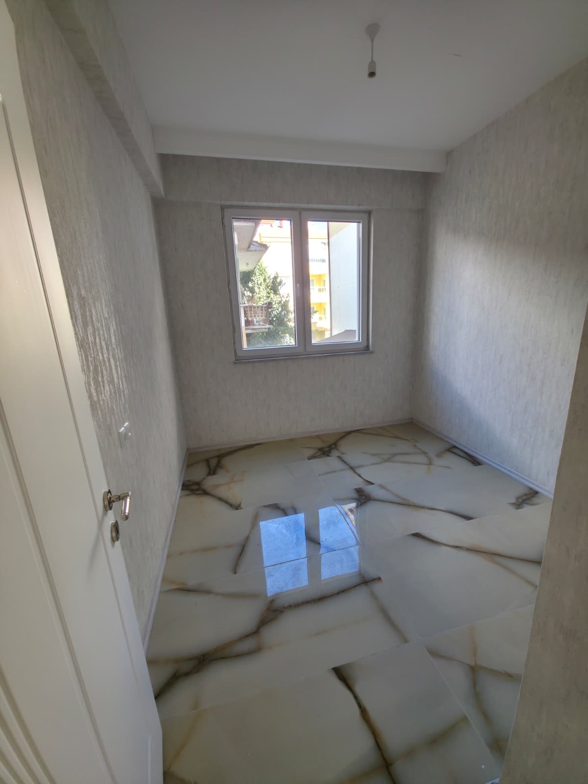 Karaman Merkez Prireis Mahallesi 3+1 Sıfır Arakat Bireysel Garaj Yerden Isıtma 2 Balkon Duvar Kağıdı — görsel 12
