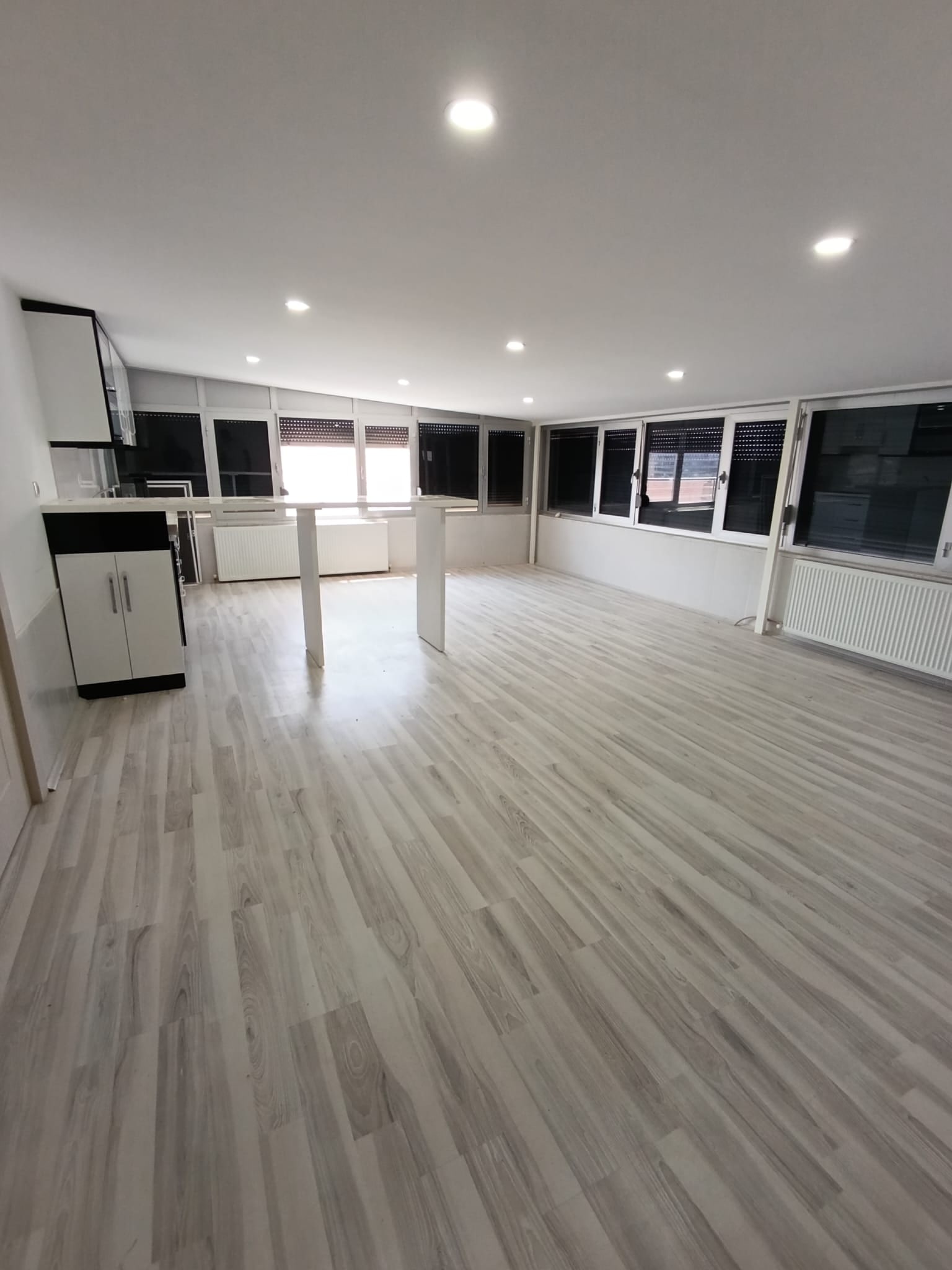 Ağalar Harmanı'nda 4+1 & 210 M2 & Lüks Kiralık Dubleks Daire