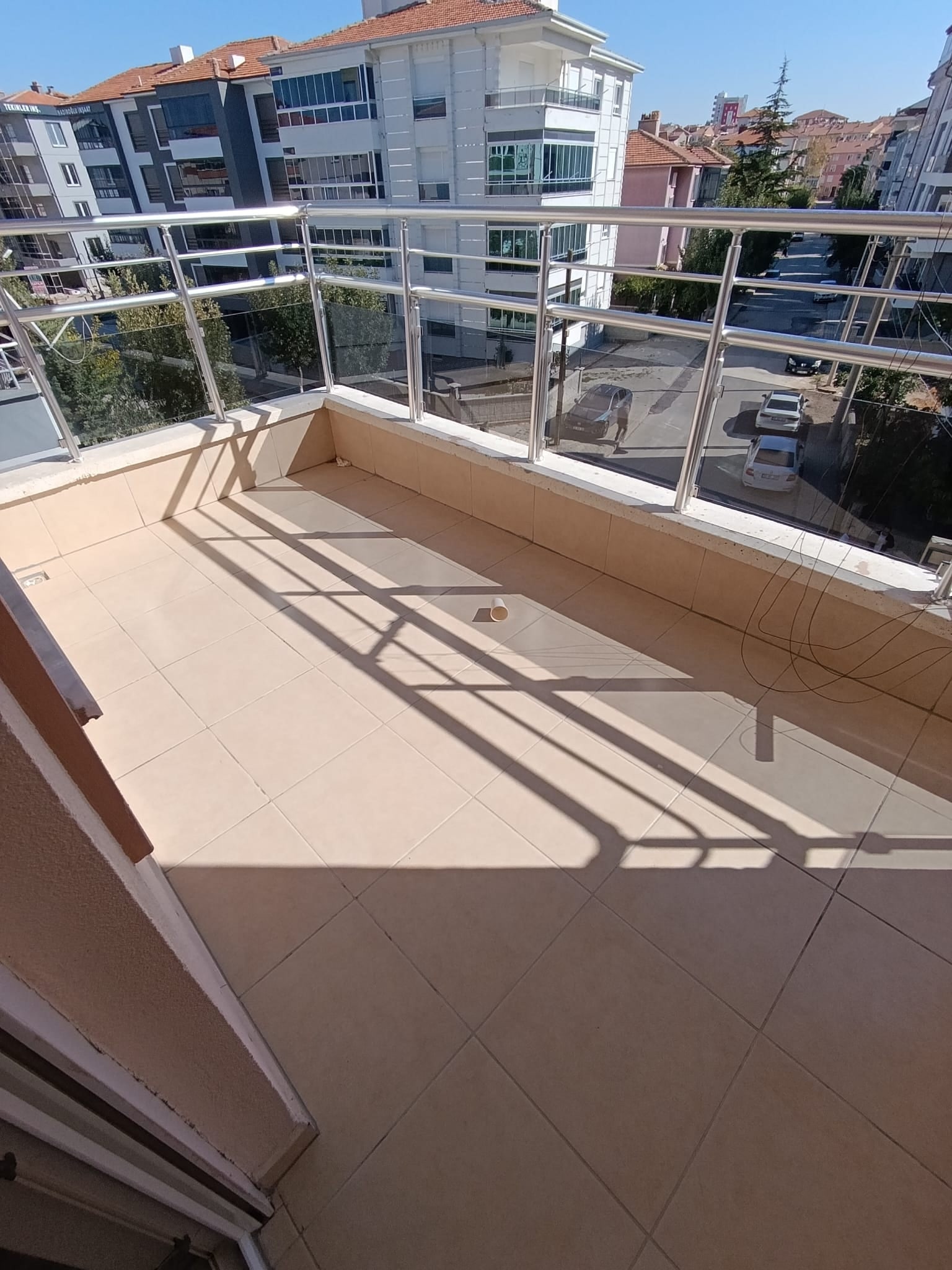 Karaman Merkez Prireis Mahallesi 3+1 Arakat 4 Cephesi Açık 2 Balkon 150m2 Brüt 10 Yıllık Bina — görsel 4