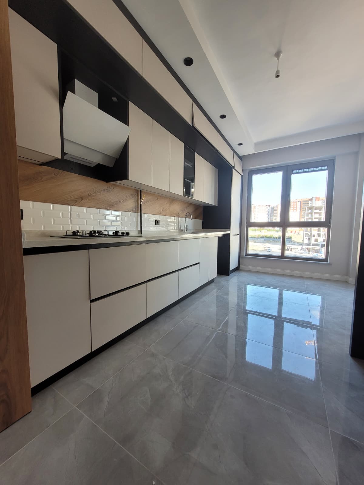 Emlaknomi'den Urgan Mahallesi Kiralık Daire 3+1 Sahsi Garajlı (sıfır) — görsel 17