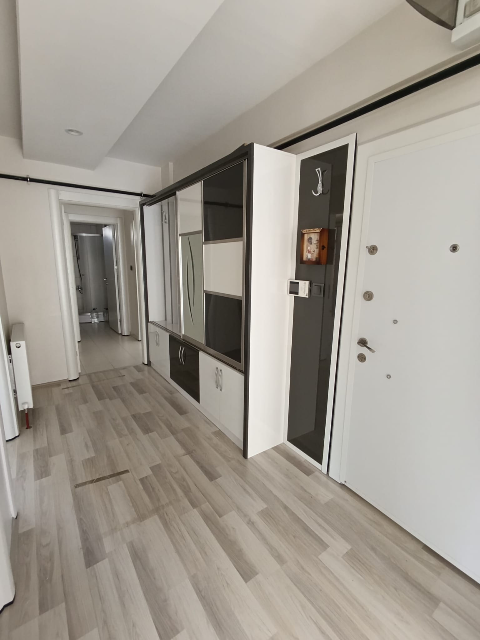 Karaman Merkez Prireis Mahallesi 3+1 Arakat 4 Cephesi Açık 2 Balkon 150m2 Brüt 10 Yıllık Bina — görsel 3