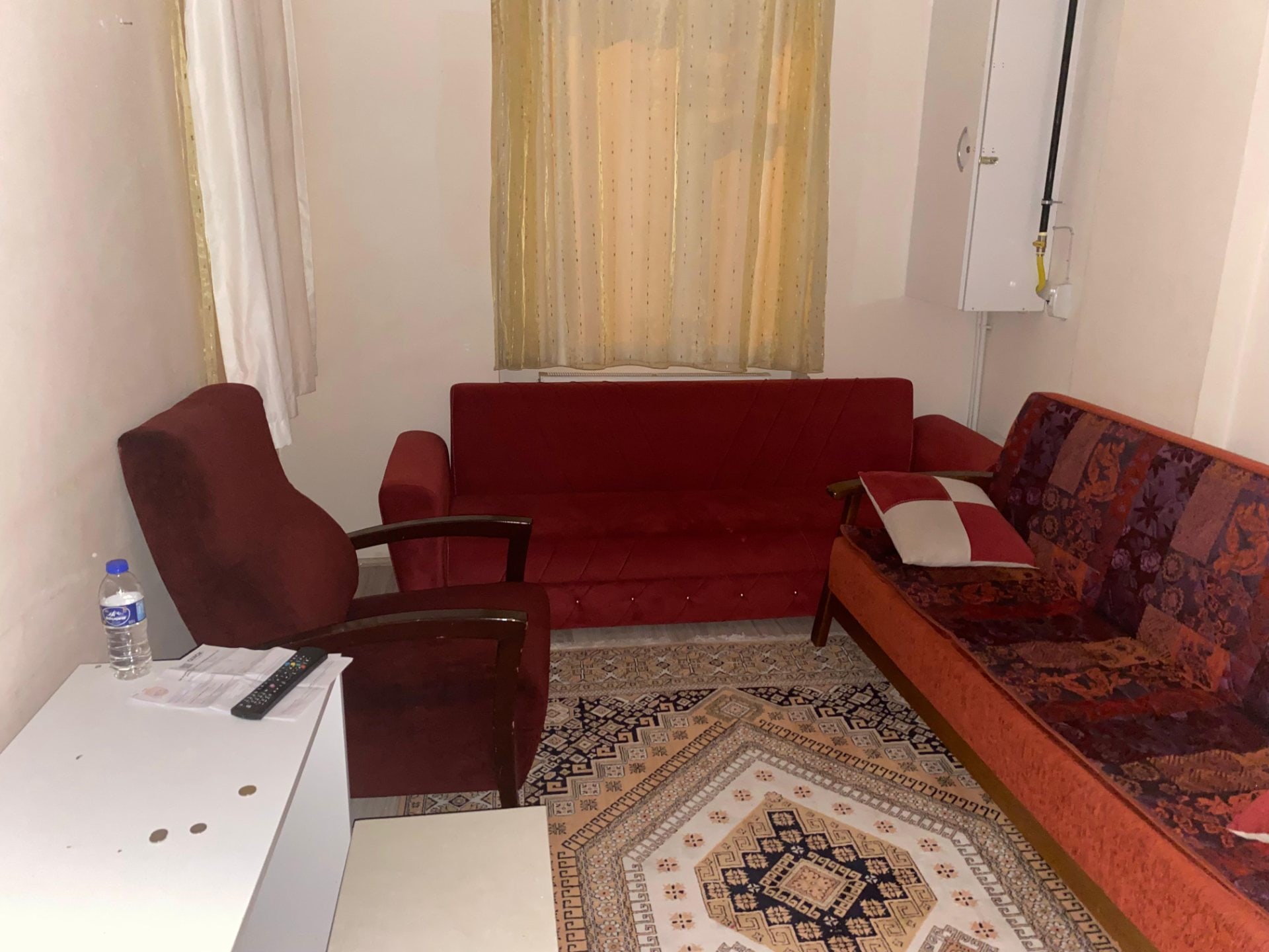 TABDUK EMRE’DE 1+1 & FULL EŞYALI KİRALIK APART DAİRE