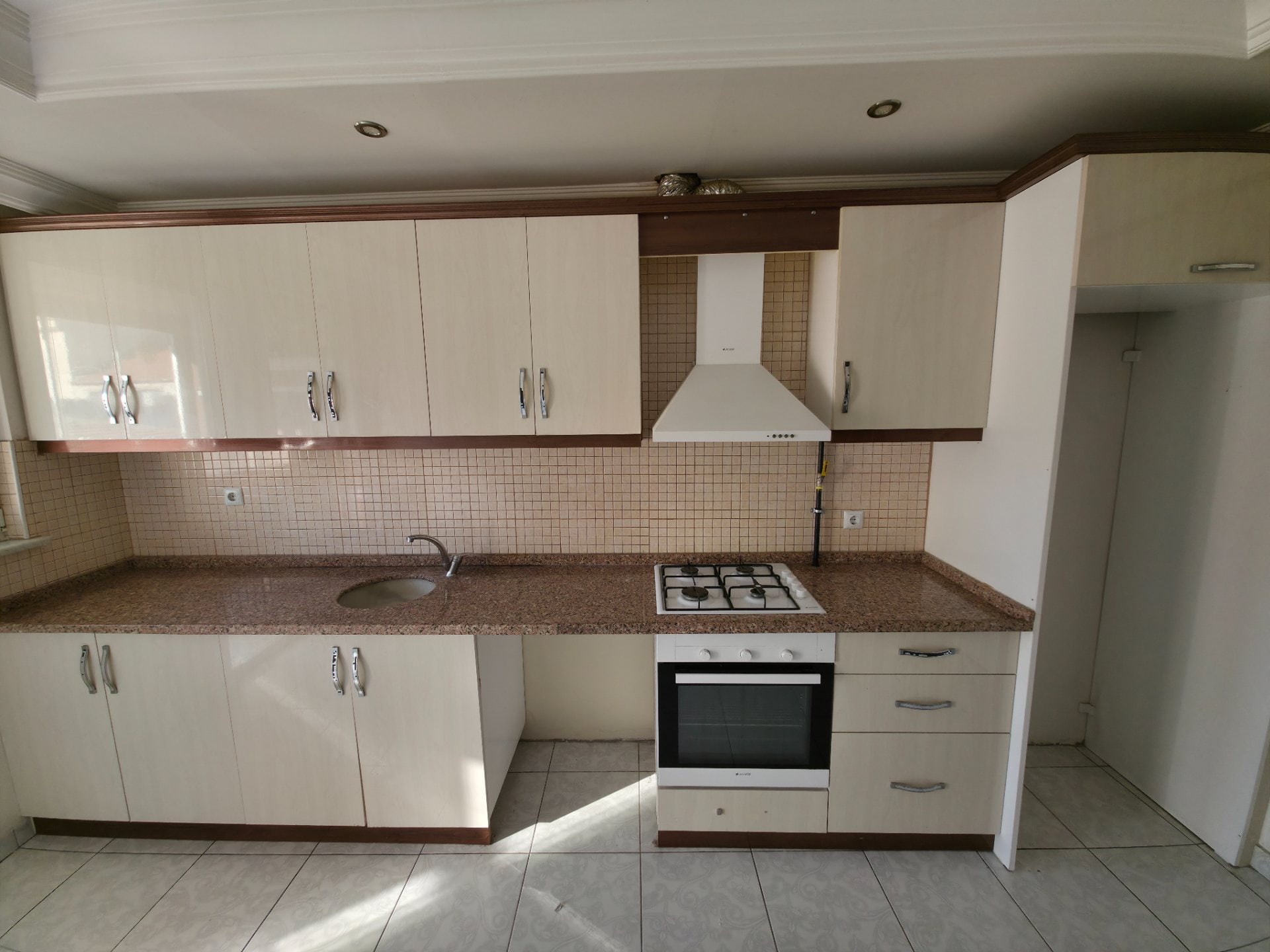 Çarşı Merkez’de 3+1 Oda & Asansörlü & Bakımlı Dubleks Kiralık Daire — görsel 9