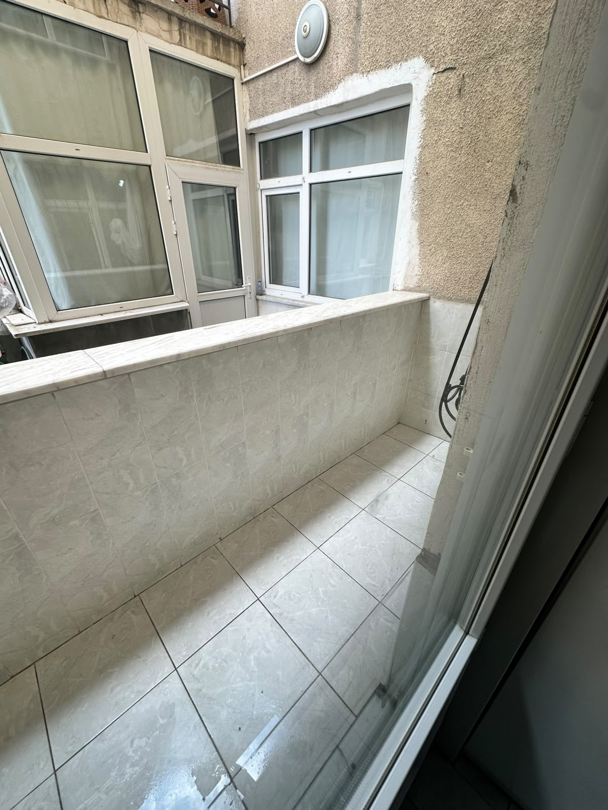 Çarşı Merkezde 3+1 Dükkan Üstü Kiralık Daire — görsel 2