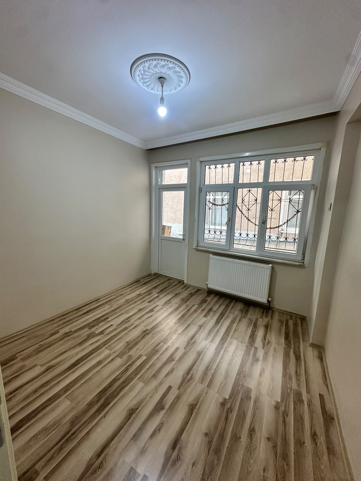 Çarşı Merkezde 3+1 Dükkan Üstü Kiralık Daire — görsel 8