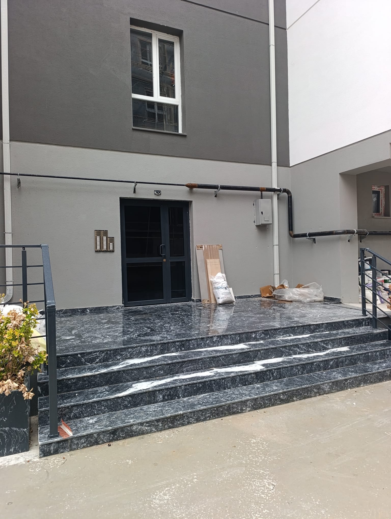 Karaman Merkez Hamidiye Mah.2.organize Yolu 1+1 Sıfır Arakat Ayrı Mutfaklı Yerden Isıtma Balkon Var 2 Asansörlü — görsel 7