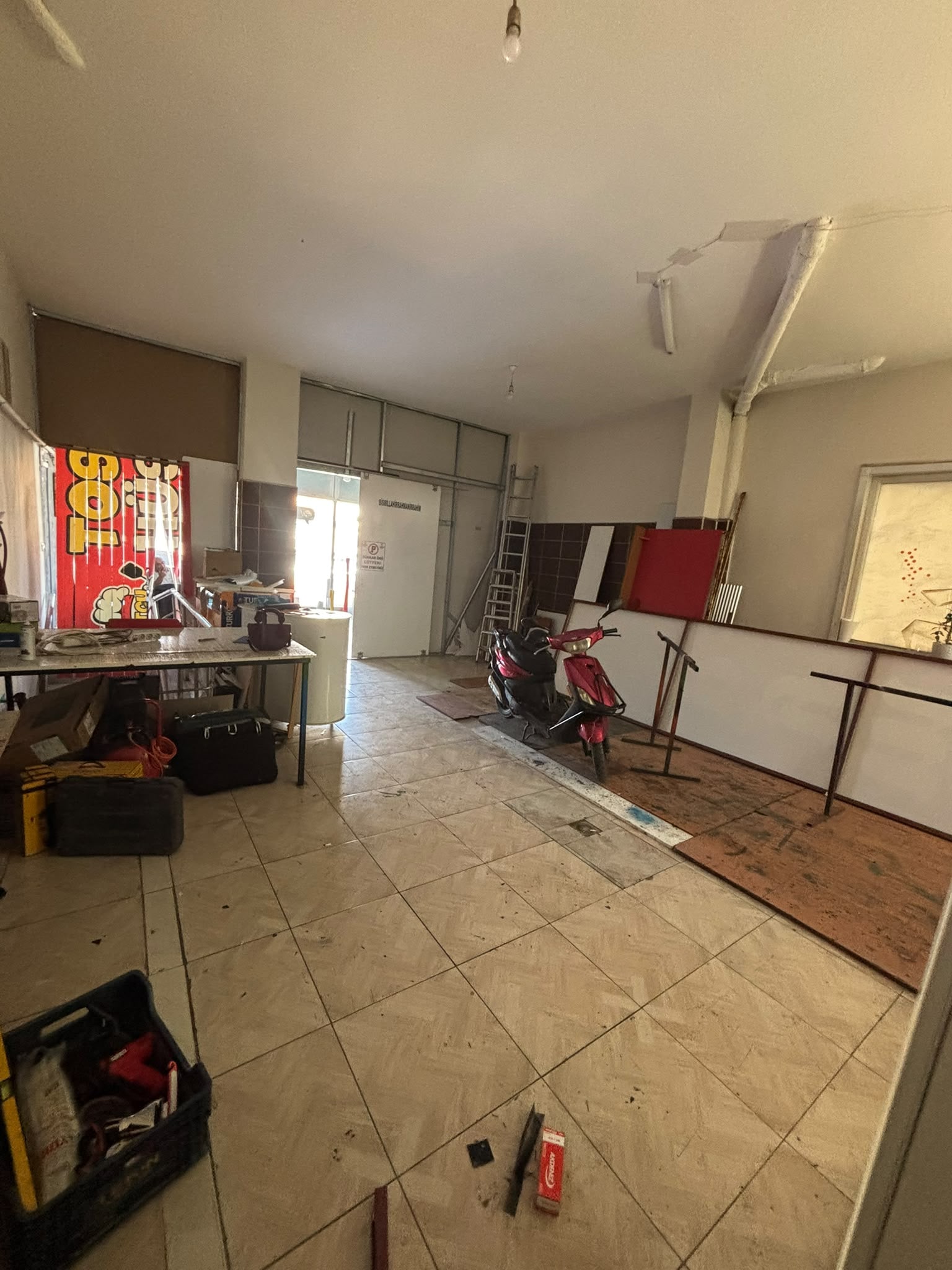 Emlaknomi'den 🏢 Karaman Zembilli Mahallesi’nde Kiralık Dükkân! — görsel 2