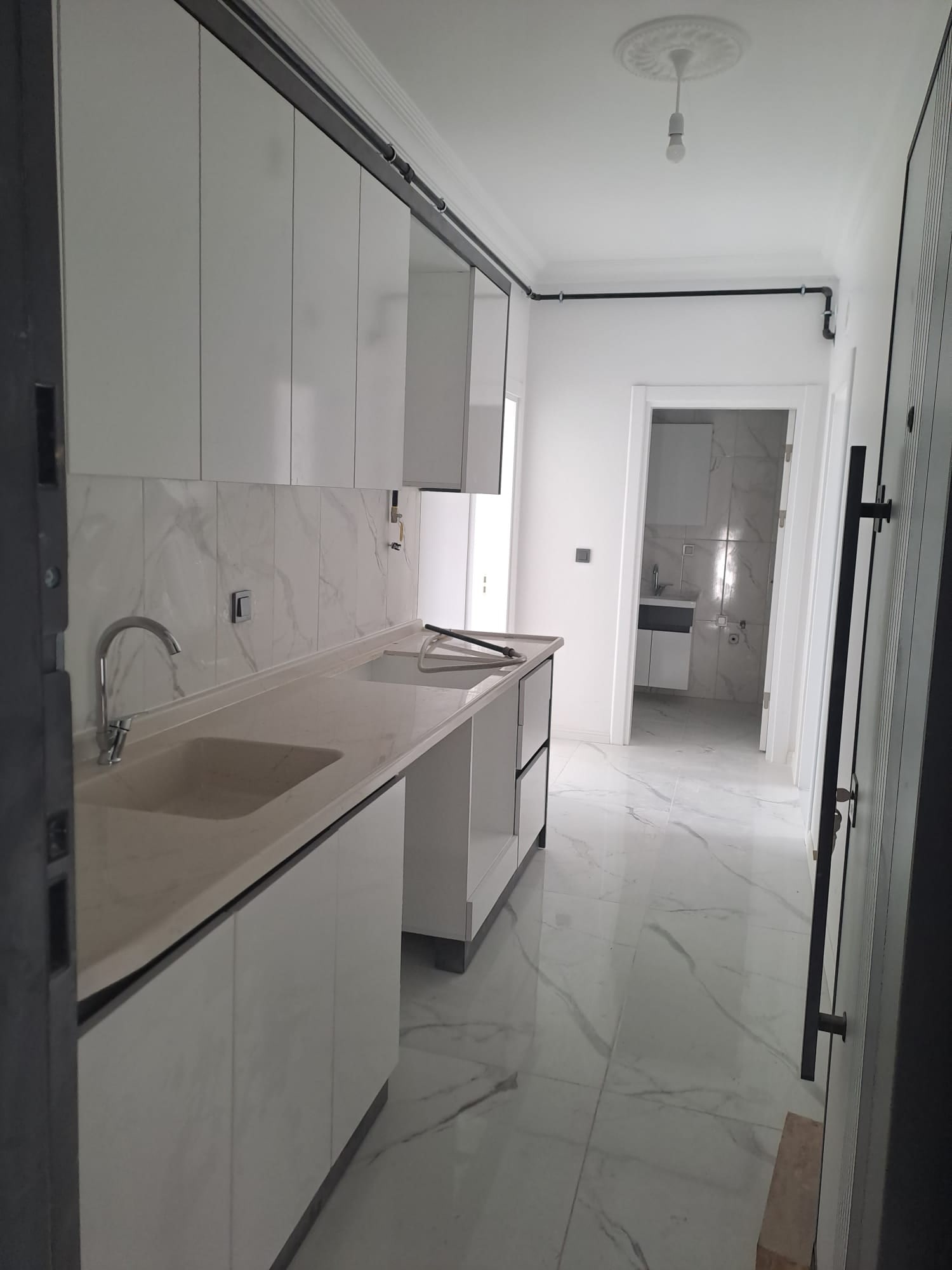 Karaman Merkez Hastane Karşısında 1+1 Sıfır 6 Adet Satılık Apart Ortak Kullanım Garaj Yerden Isıtma — görsel 3
