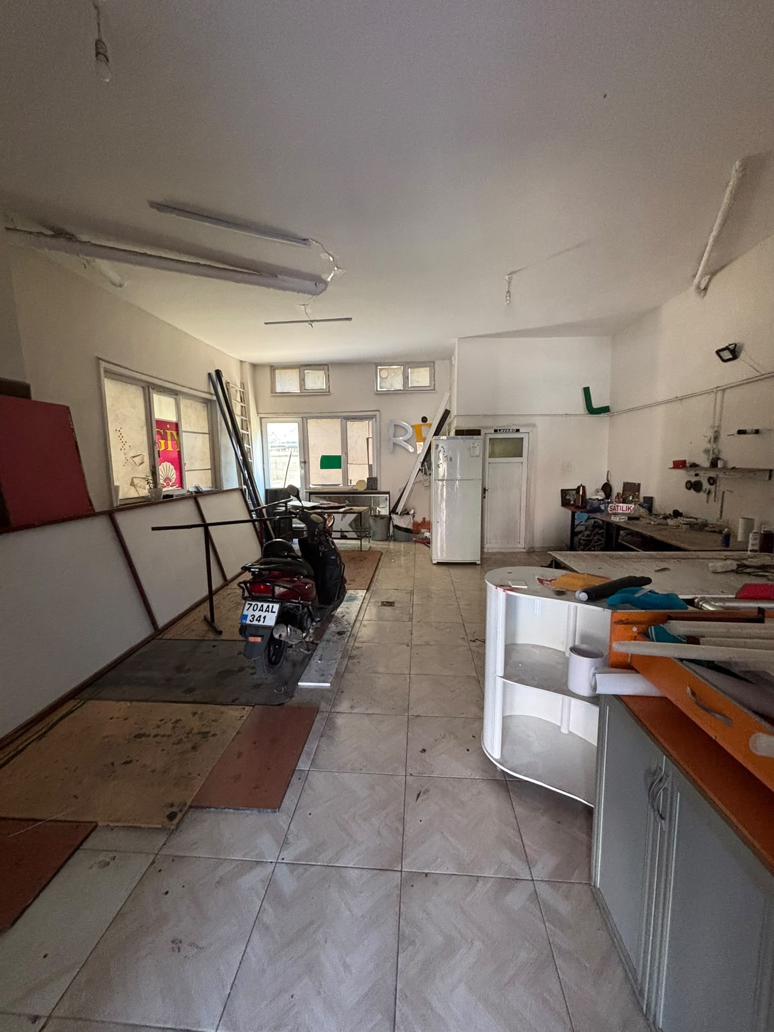 Emlaknomi'den 🏢 Karaman Zembilli Mahallesi’nde Kiralık Dükkân! — görsel 14