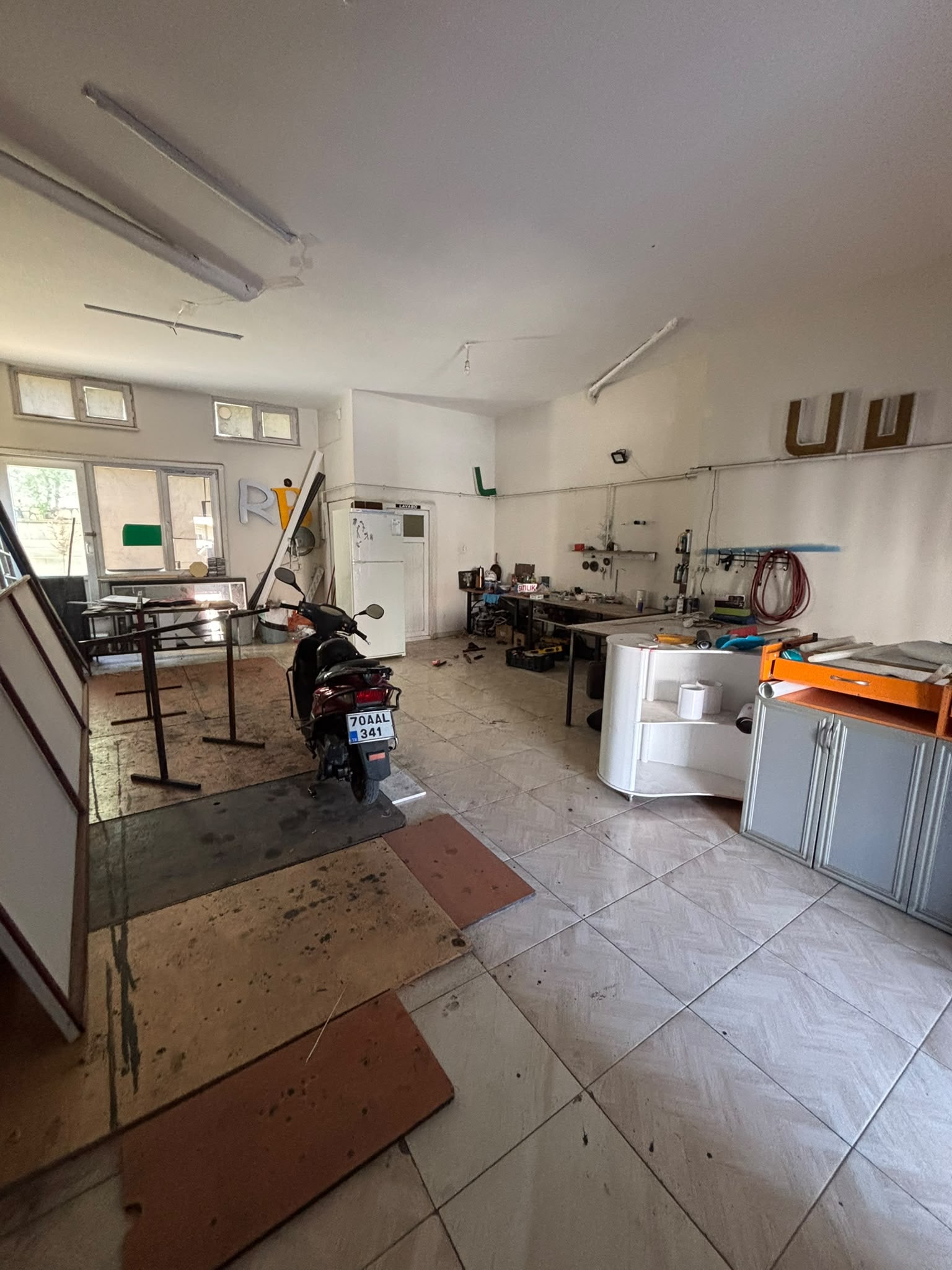 Emlaknomi'den 🏢 Karaman Zembilli Mahallesi’nde Kiralık Dükkân! — görsel 12