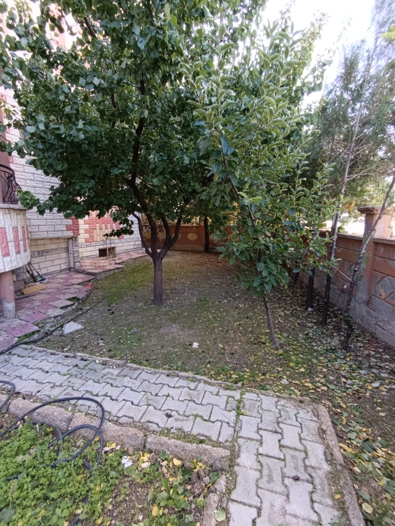 Karaman Merkez Prireis Mahallesi 3+1 Arakat 170 M2 Dairede 3 Balkon Var Bakımlı Masrafsız Aile Apartmanı — görsel 15