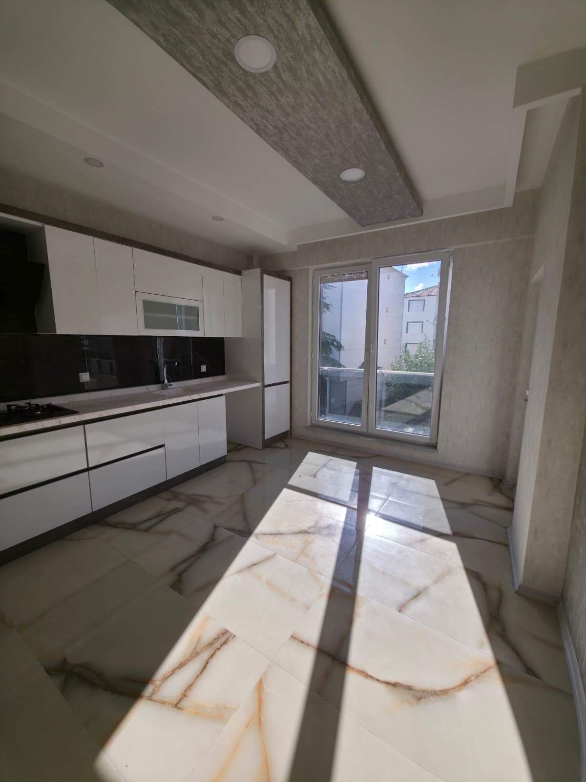 Karaman Merkez Prireis Mahallesi 3+1 Sıfır Arakat Bireysel Garaj Yerden Isıtma 2 Balkon Duvar Kağıdı — görsel 9