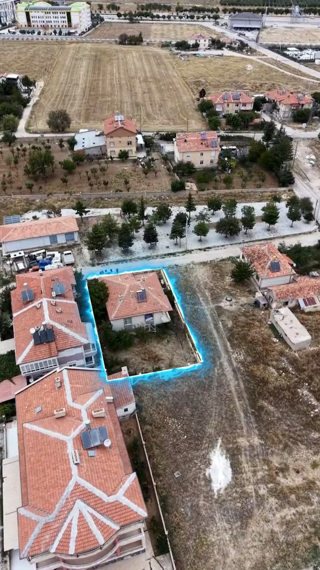 Satılık Fatih 3+1 140m² Bahçeli Müstakil Ev 500m² Arsa İçinde — görsel 2