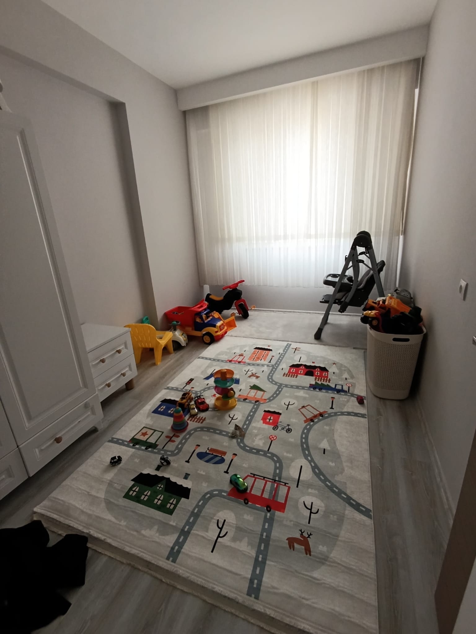 Karaman Merkez Yenişehir Mahallesi 3+1 Site İçerisinde Açık Ve Kapalı Otopark Çocuk Oyun Alanı Kiler Mevcut Geniş Balkon — görsel 9