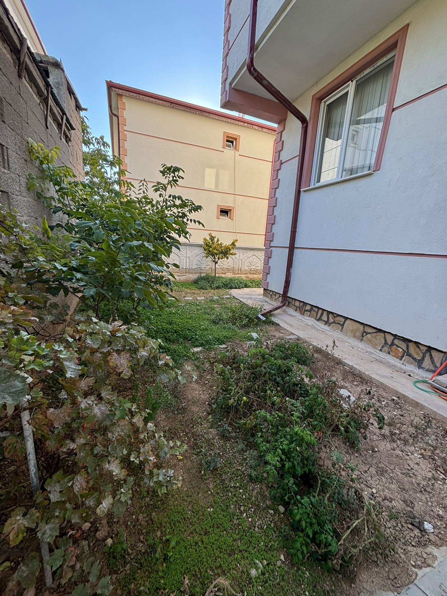 Emlaknomi'den 🏡 Yeşilada Mahallesi’nde Satılık 3+1 Daire! — görsel 9