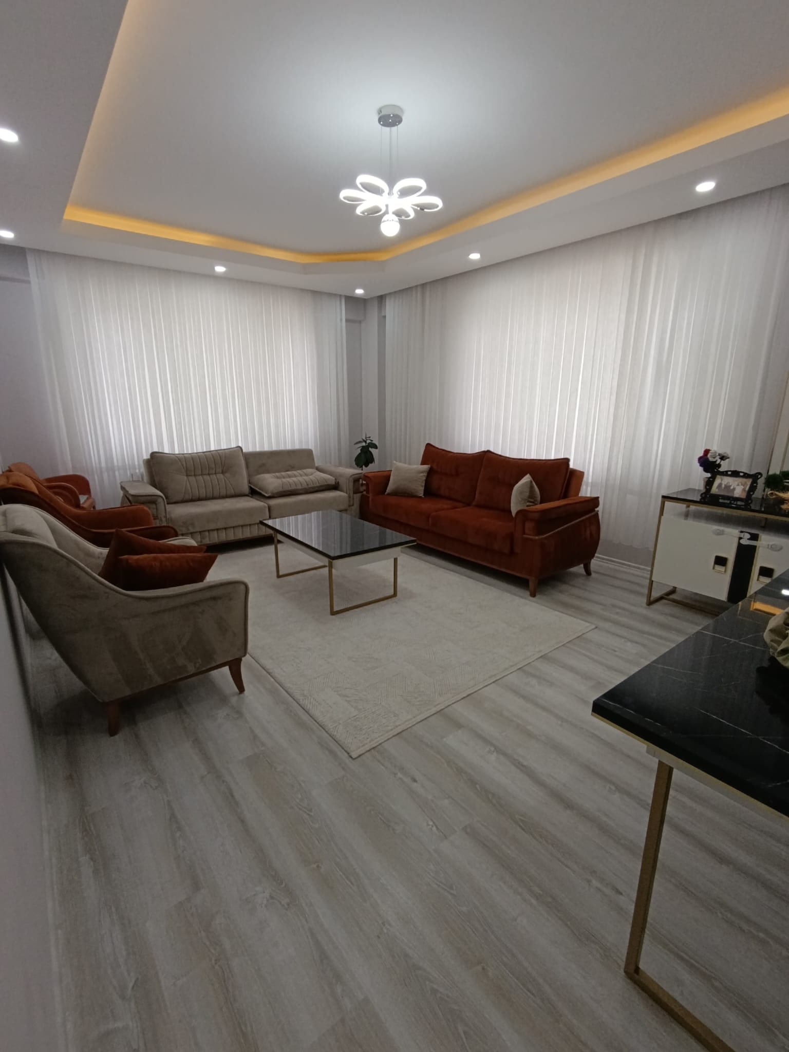 Karaman Merkez Yenişehir Mahallesi 3+1 Site İçerisinde Açık Ve Kapalı Otopark Çocuk Oyun Alanı Kiler Mevcut Geniş Balkon — görsel 18