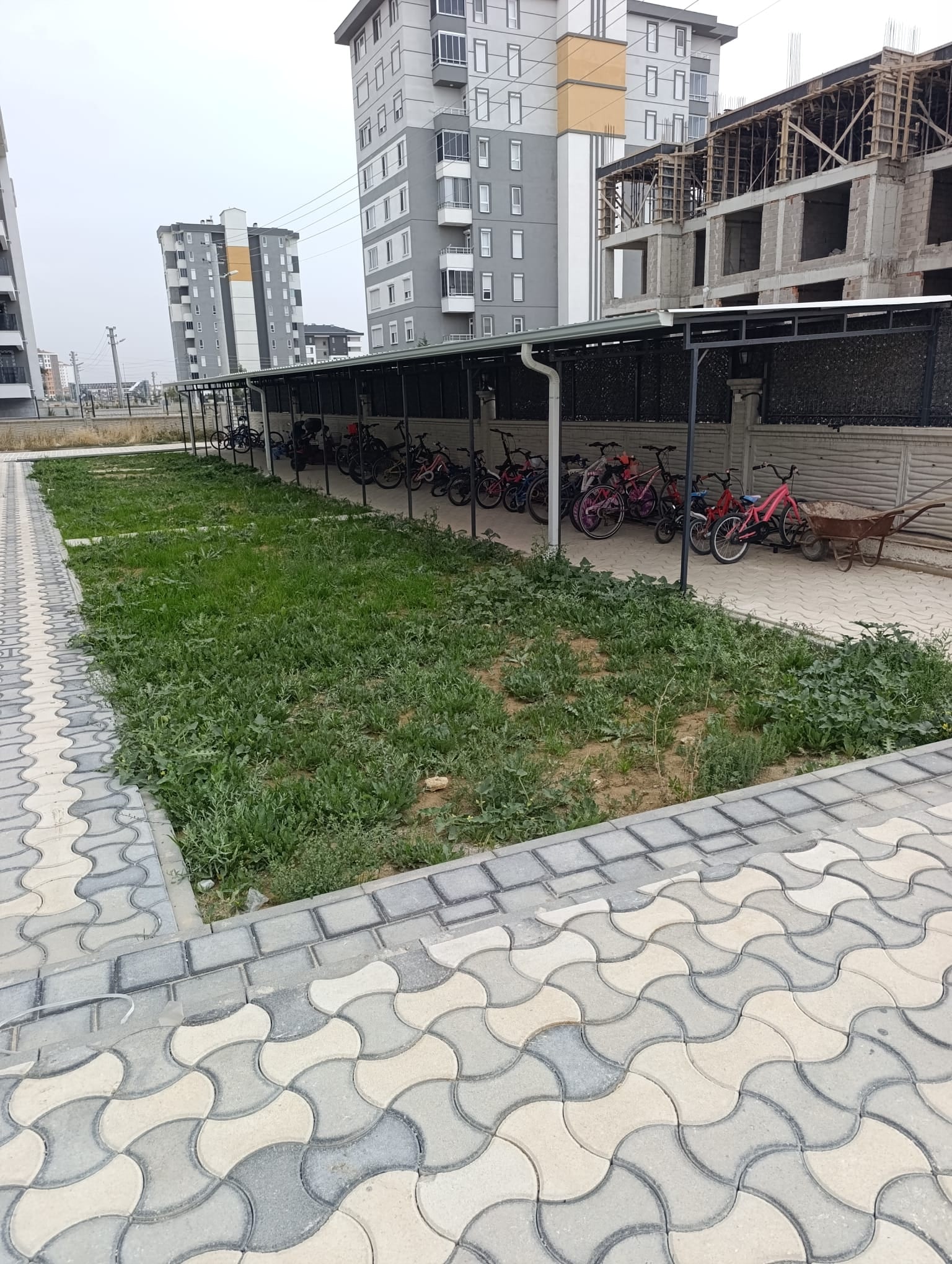 Karaman Merkez Yenişehir Mahallesi 3+1 Site İçerisinde Açık Ve Kapalı Otopark Çocuk Oyun Alanı Kiler Mevcut Geniş Balkon — görsel 24